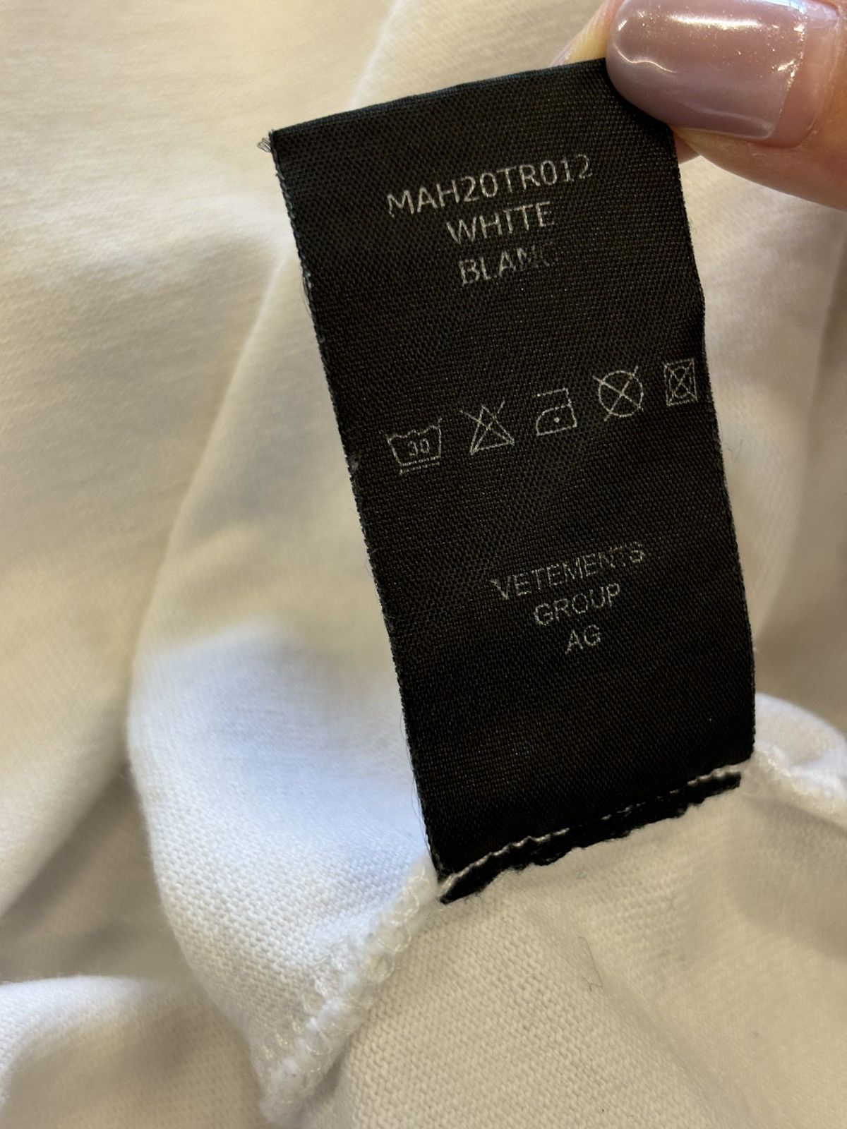 Vetements Vetements aw19 dominium in rectum tshirt Size US M / EU 48-50 / 2 - 7 Thumbnail
