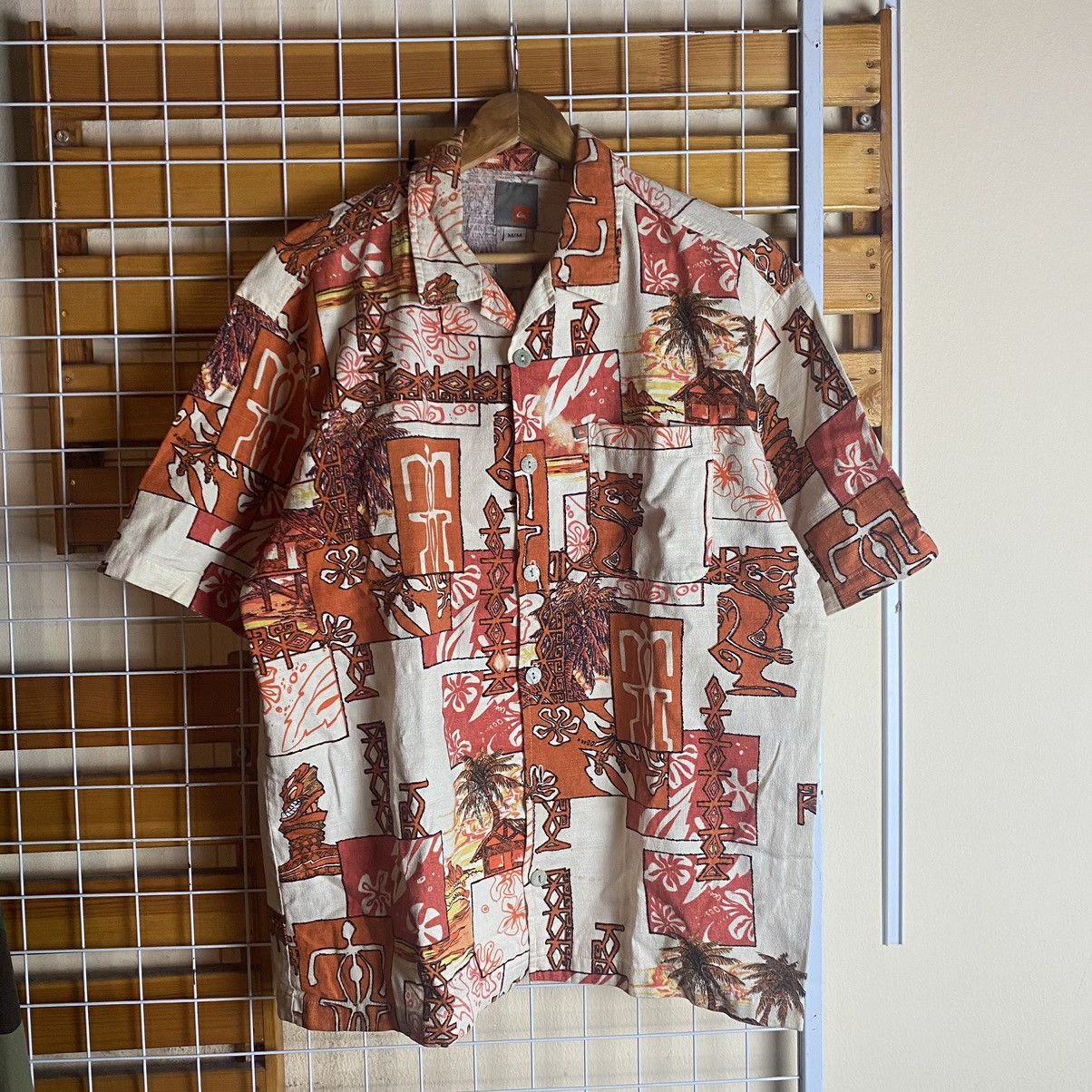 Quicksilver Hawaii Full Print short sleeve button up vintage