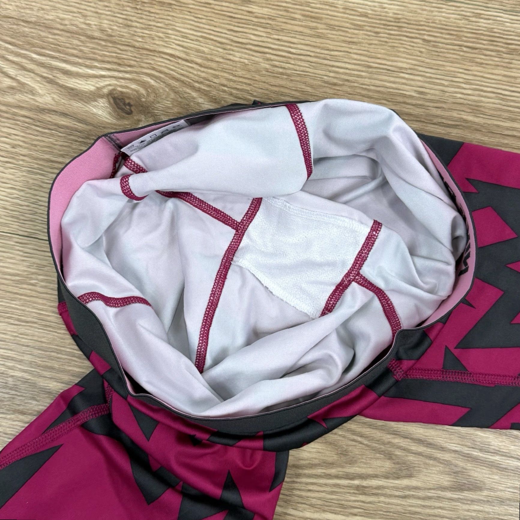 Nike Nike Pro Women Leggings Cropped S Dri-Fit Stretch Pink Gray Graphic Activewear Womens Size 28" / US 6 / IT 42 - 3 Thumbnail