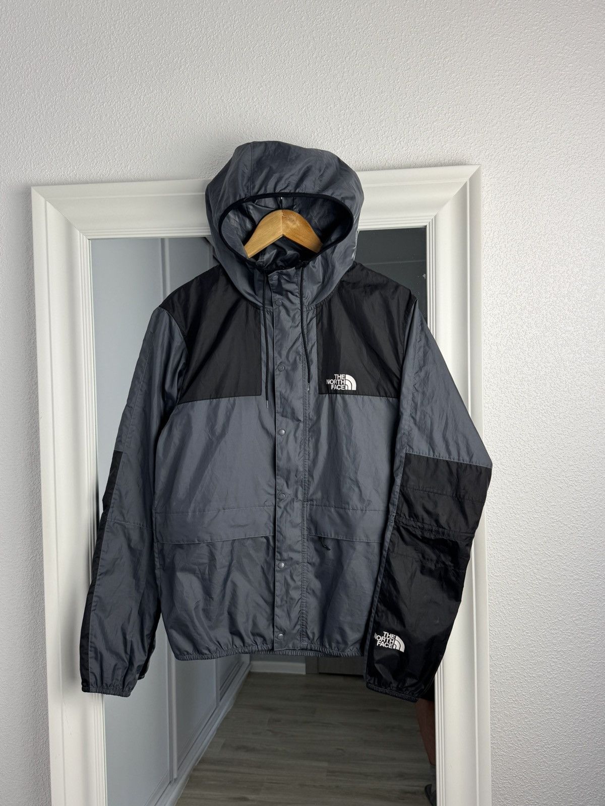 The North Face The North Face Light Rain Jacket Waterproof Windbreaker M Size US M / EU 48-50 / 2 - 1 Thumbnail