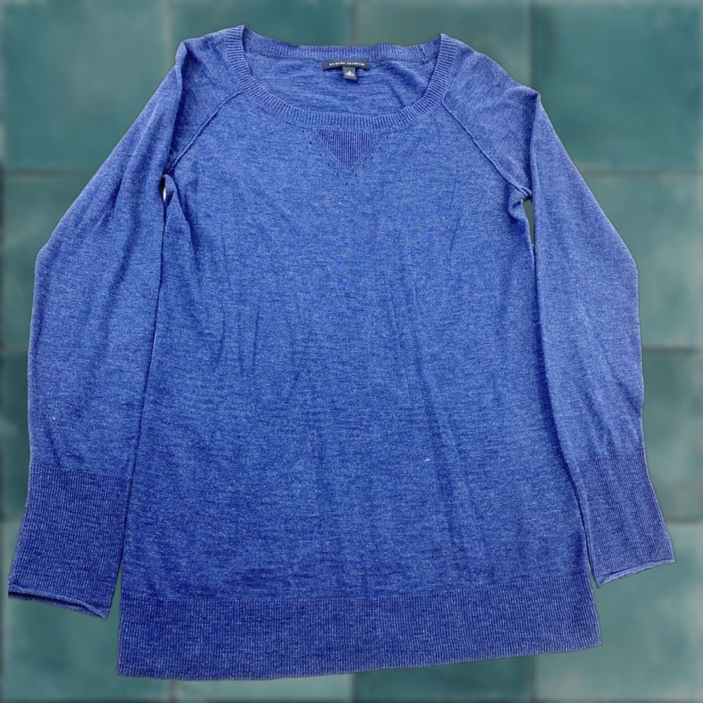 Banana Republic Banana Republic Sweater Womens Medium Blue M Pullover Womens Blue Size M / US 6-8 / IT 42-44 - 1 Thumbnail