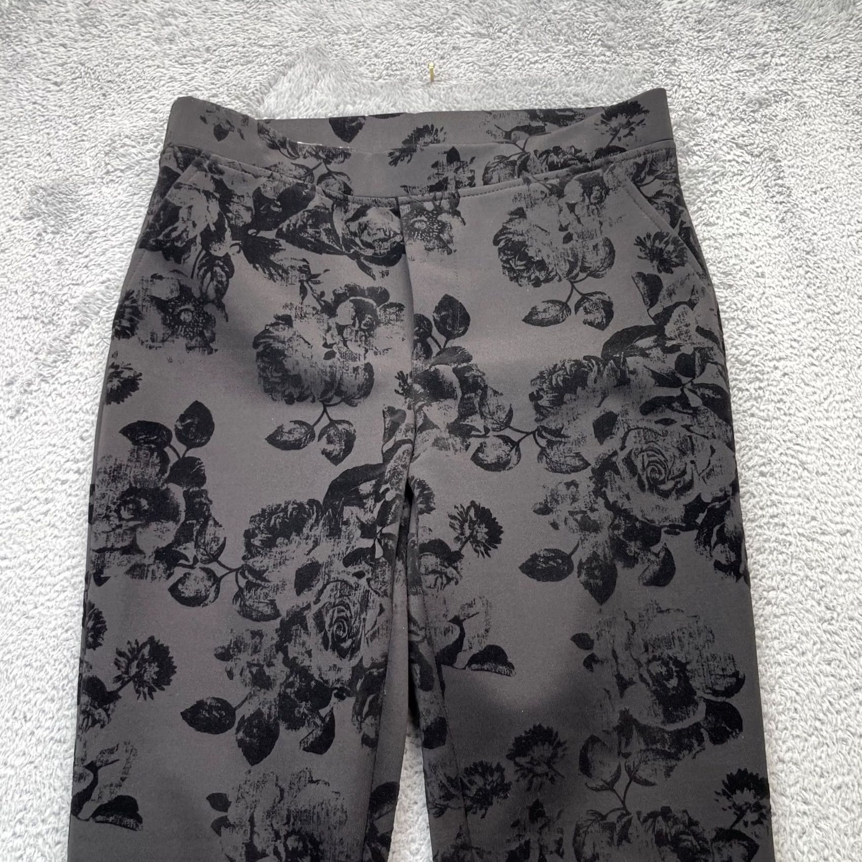 Joseph Ribkoff VINTAGE Joseph Ribkoff Pants Womens Medium Black Floral Velvet Tapered Leg Size 32" / US 10 / IT 46 - 4 Thumbnail