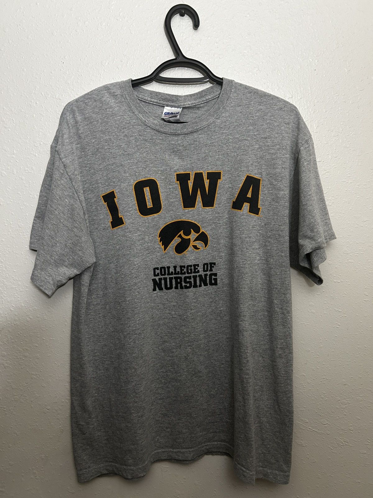 Adidas × Nike × Vintage Vintage Y2K Iowa College T-Shirt Size US M / EU 48-50 / 2 - 1 Thumbnail