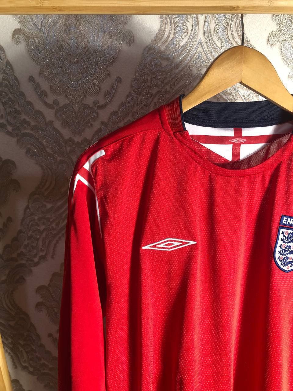 Umbro VINTAGE UMBRO ENGLAND RETRO SOCCER JERSEY MANCHESTER Y2K 90s Size US L / EU 52-54 / 3 - 3 Thumbnail