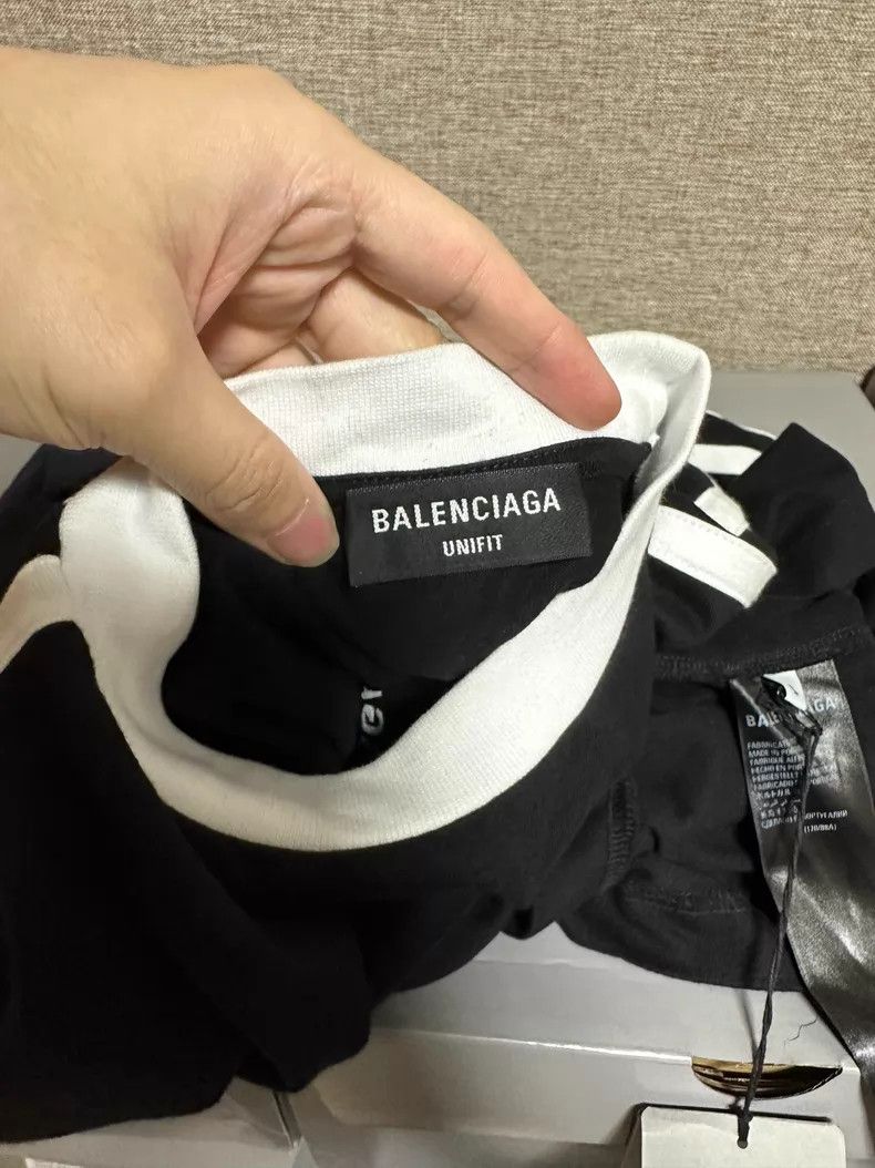 Balenciaga Balenciaga Embroidered Patchwork Short Sleeve T-Shirt Size US S / EU 44-46 / 1 - 6 Thumbnail