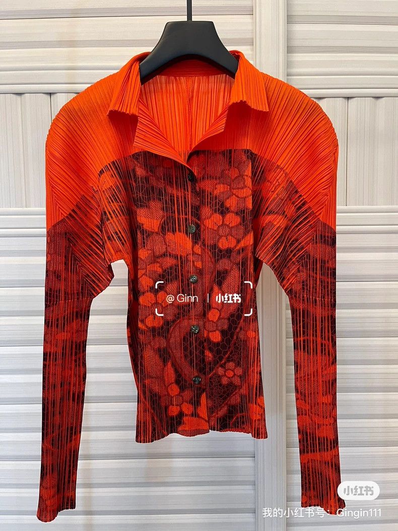Issey Miyake Issey Miyake size:3 A red retro printed cardigan Size S / US 4 / IT 40 - 1 Thumbnail