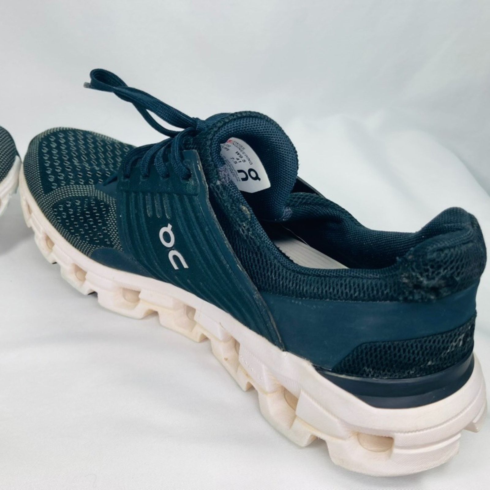 On On Cloud Cloudswift Black Athletic Running Shoes Womens 9.5 Size US 9.5 / IT 39.5 - 8 Thumbnail