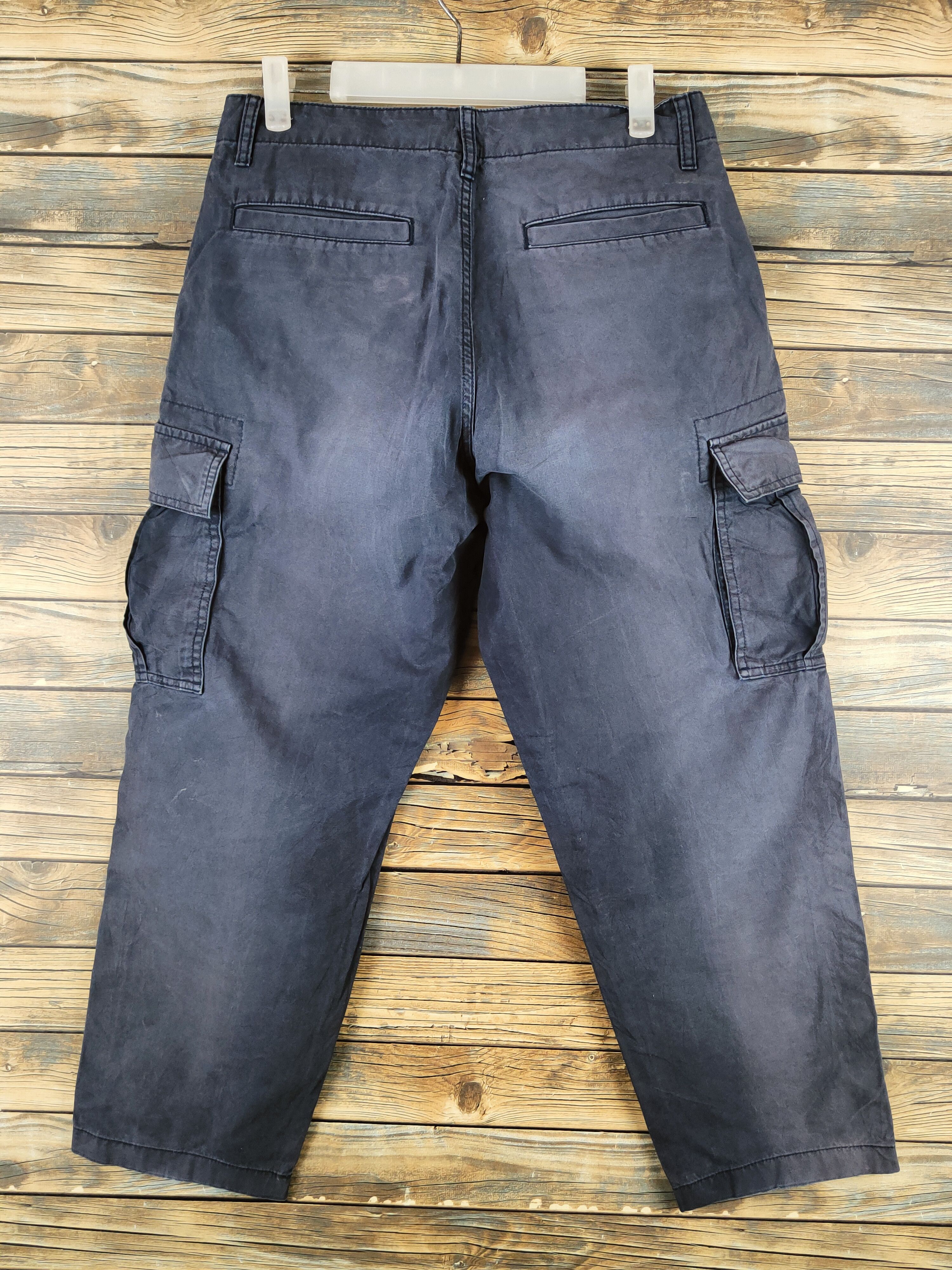 Japanese Brand DL Uniqlo Dark Blue Multipocket Cargo Pants #46-373 Size US 31 - 7 Thumbnail