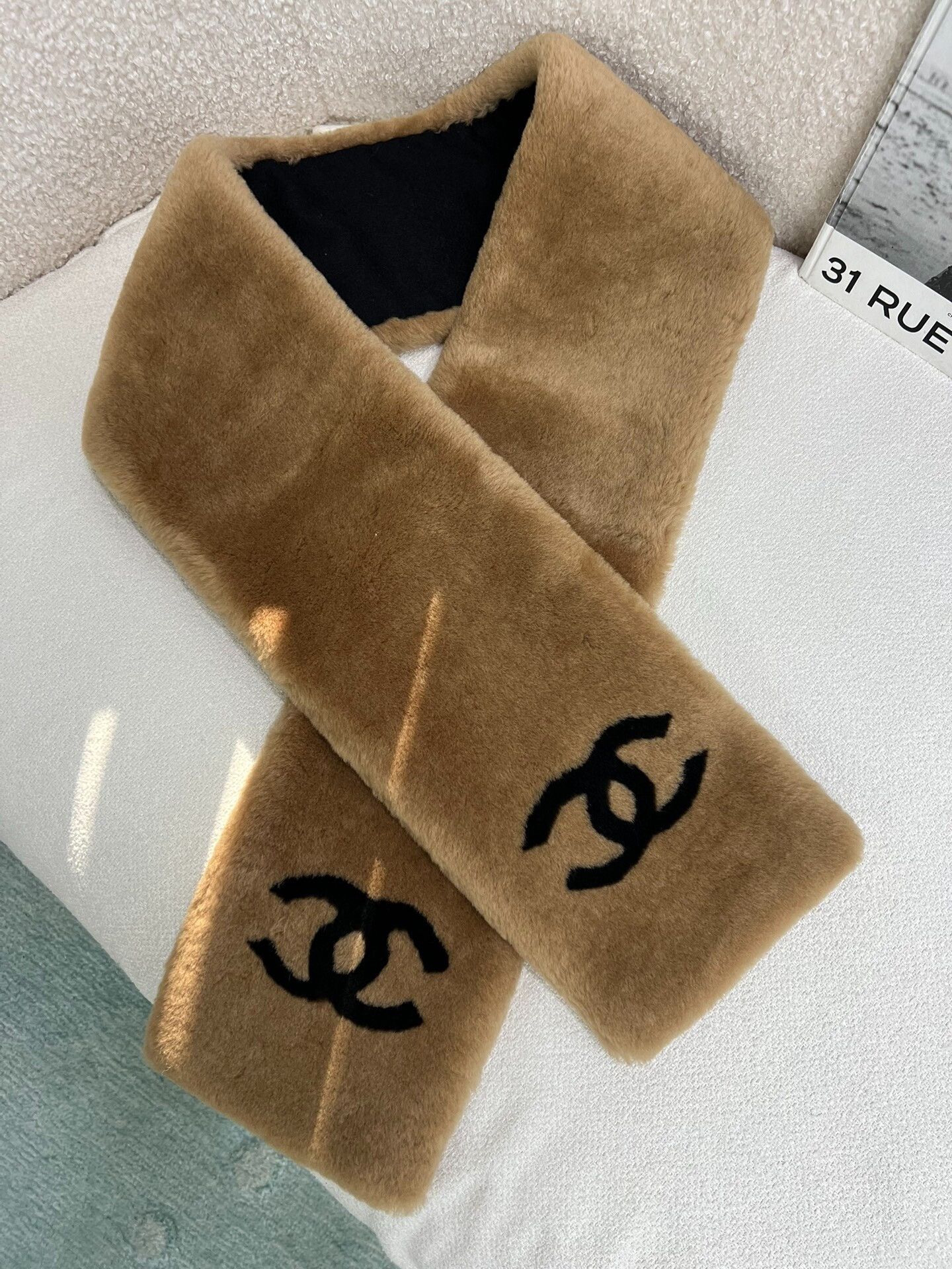 Chanel Chanel Coco Neige Brown Double C Fur Scarf Size ONE SIZE - 1 Thumbnail