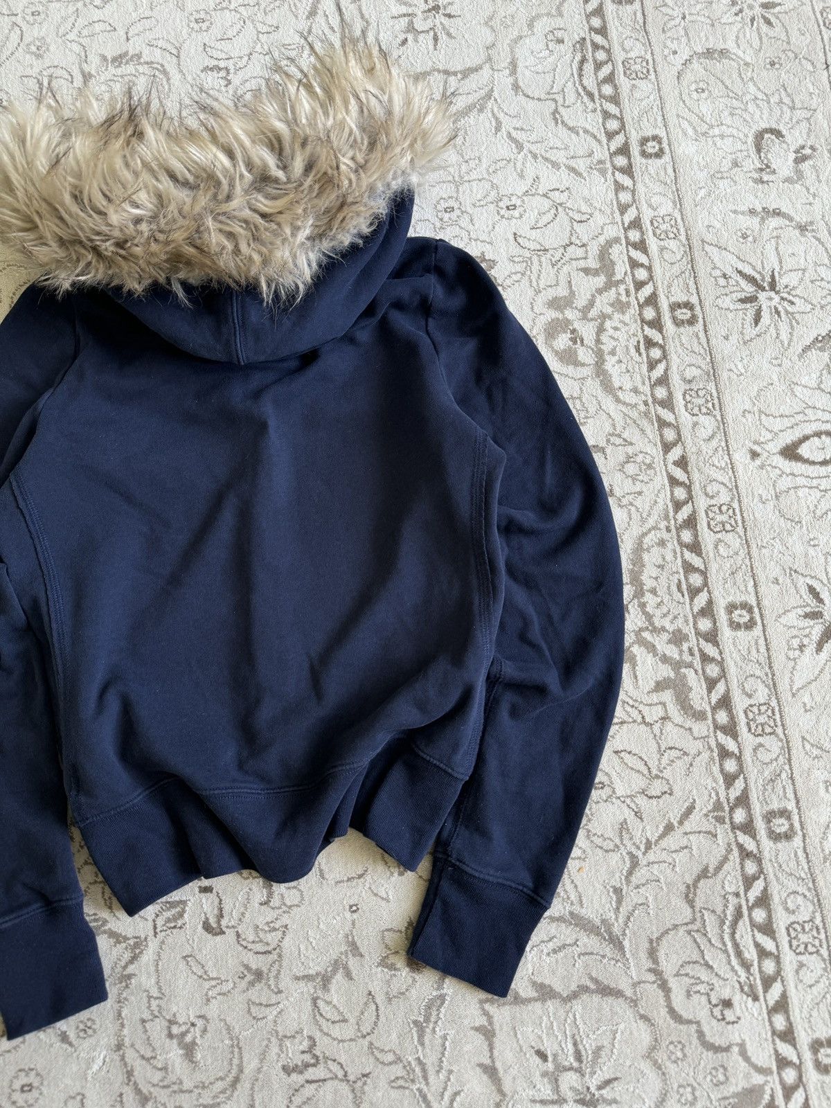 Abercrombie & Fitch Vintage y2k Abercrombie & Fitch Fur Zip Hoodie Ifsixwasnine Size L / US 10 / IT 46 - 11 Thumbnail