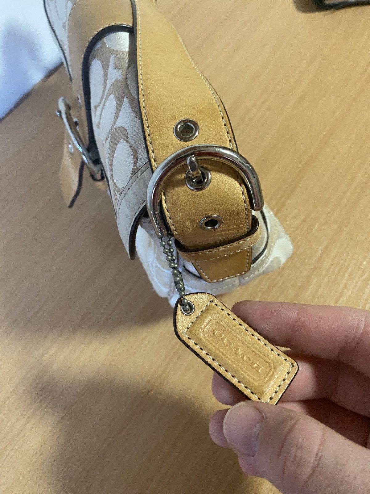 Coach Vintage Y2K Coach White Mini Square Soho Shoulder Bag Size ONE SIZE - 7 Thumbnail