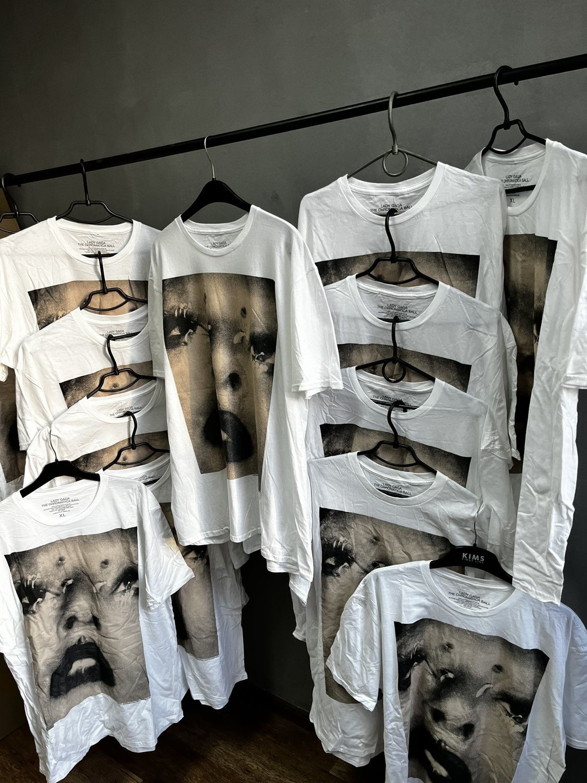 Band Tees Vintage Lady Gaga Tour Big Logo Face Tee Size US XL / EU 56 / 4 - 1 Thumbnail
