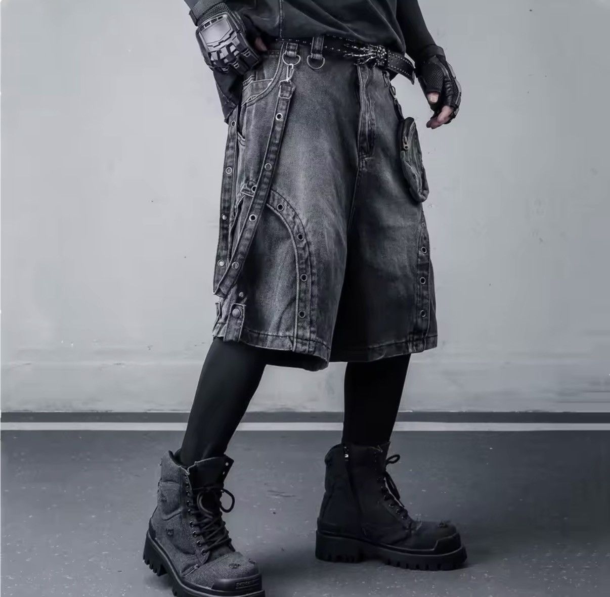 Other Punk Streetwear Cargo Multi Pockets Denim Shorts Size US 32 / EU 48 - 4 Thumbnail