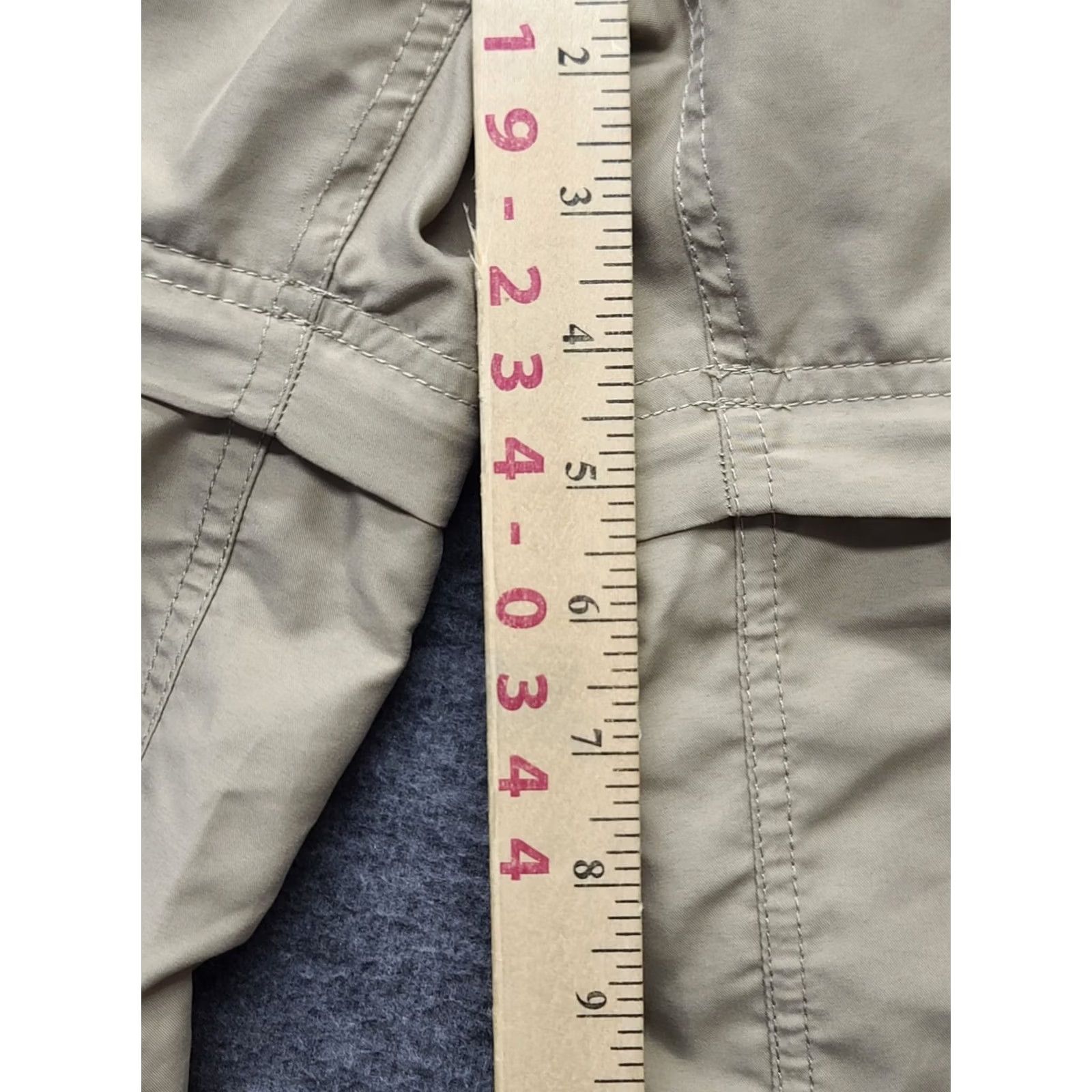 The North Face The North Face Pants Womens 28x27 Relaxed Fit Convertible Cargo Hiking Gorpcore Beige Polyester Casual Travel Workwear Mens Women Girls Size 28" / US 6 / IT 42 - 6 Thumbnail