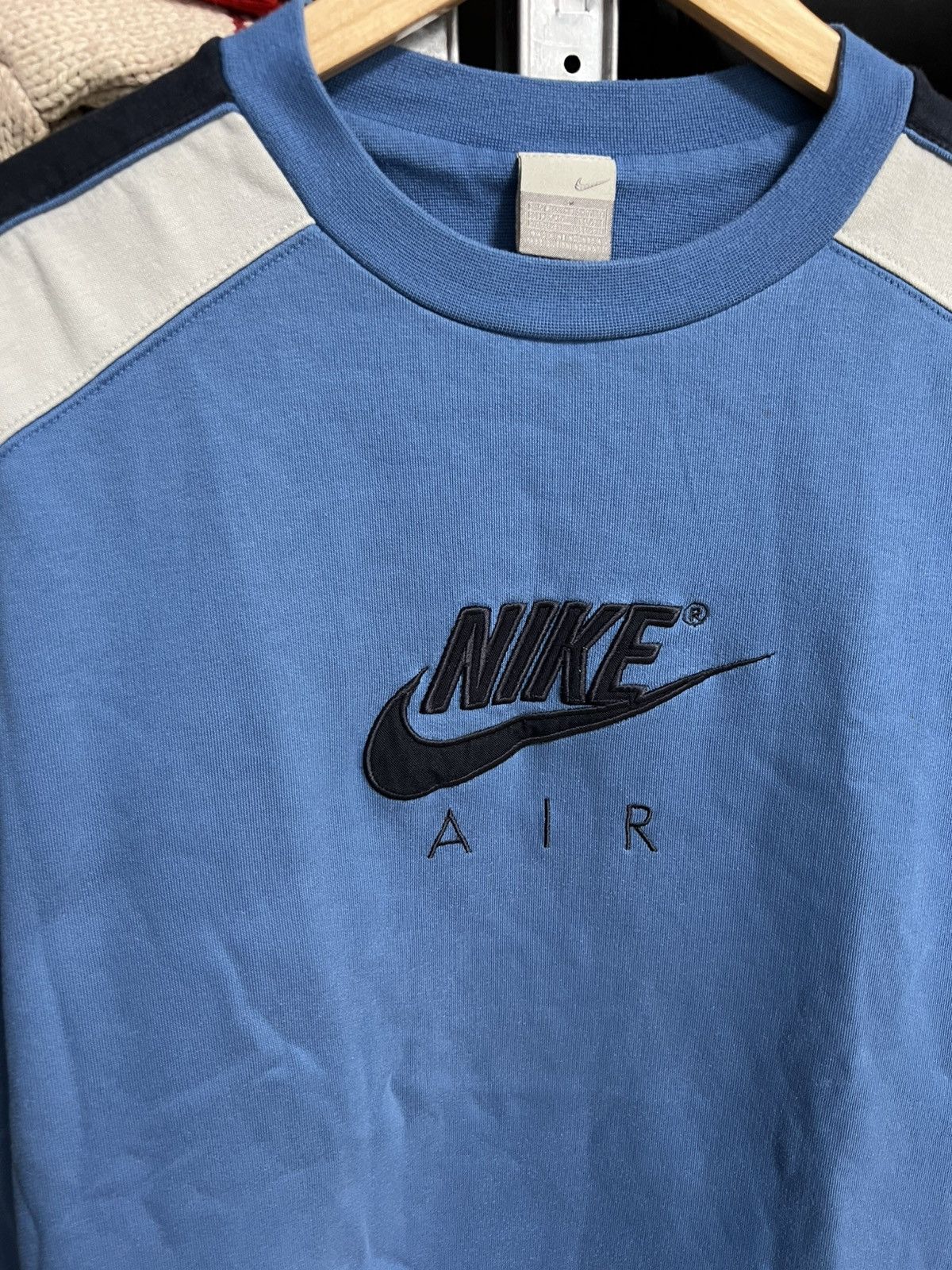 Nike × Vintage Vintage Nike Air Sweatshirt Big Central Logo Y2K Size XL Size US XL / EU 56 / 4 - 3 Thumbnail