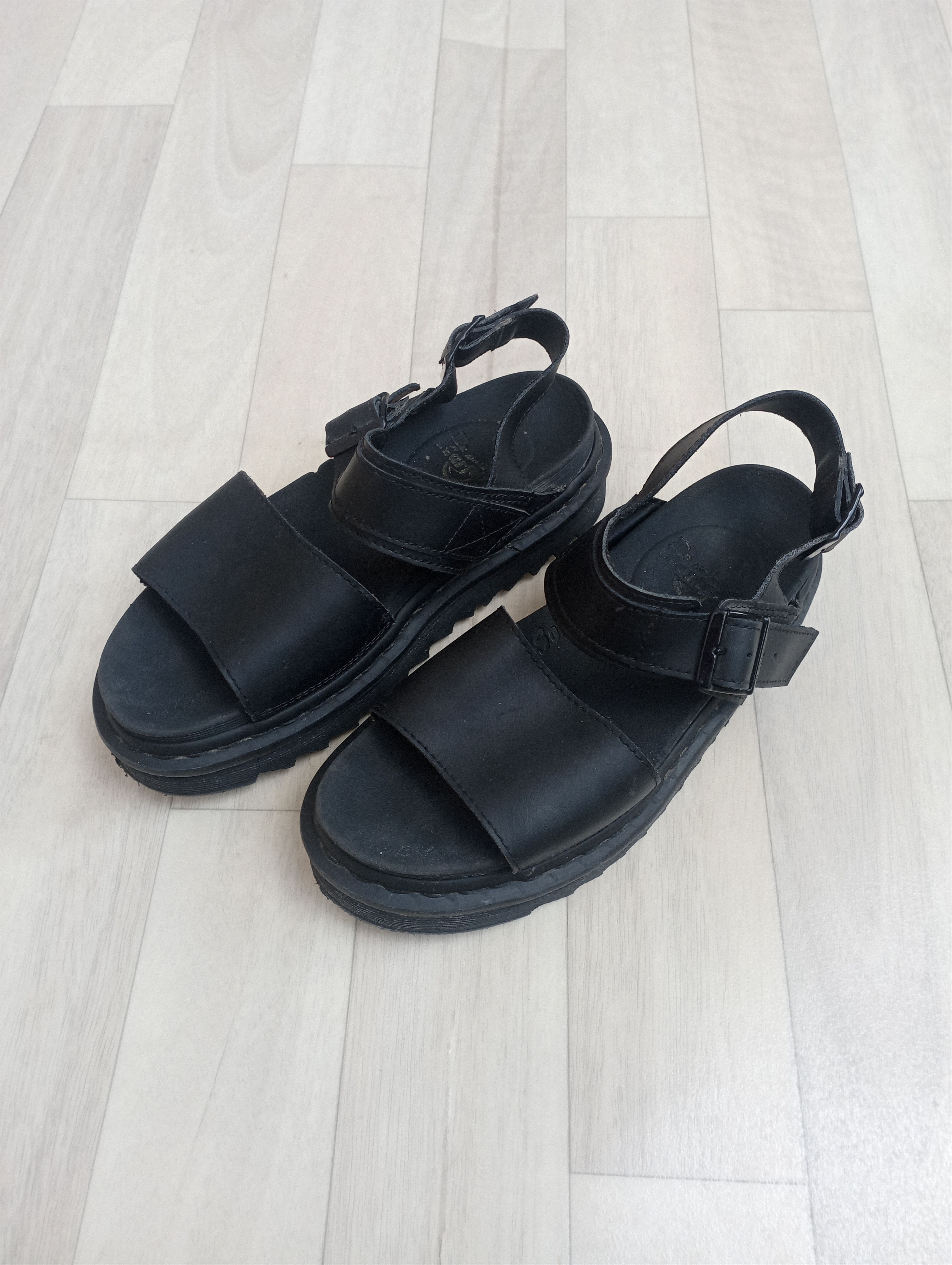 Dr. Martens Dr Martens Voss In Black Hydro Size US 7 / IT 37 - 1 Thumbnail