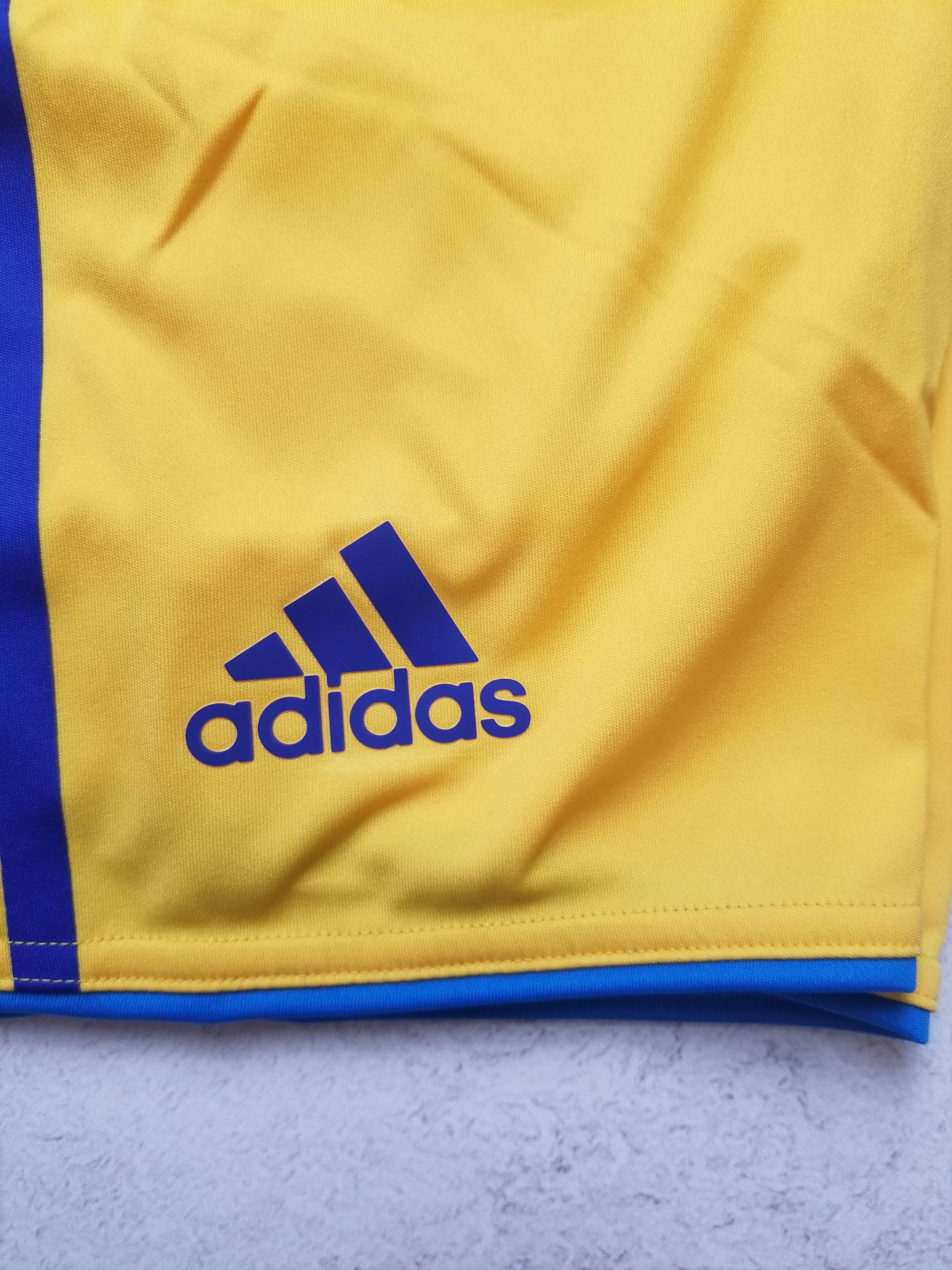 Adidas Ukraine EURO 2012 Home Football Shorts Adidas Yellow MEN'S L Size US 34 / EU 50 - 9 Thumbnail