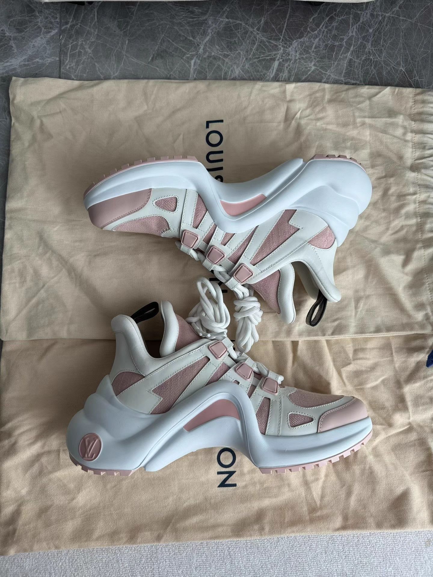 Louis Vuitton LV Louis Vuitton Archlight Denim Sneakers K6 Size US 7 / IT 37 - 4 Thumbnail