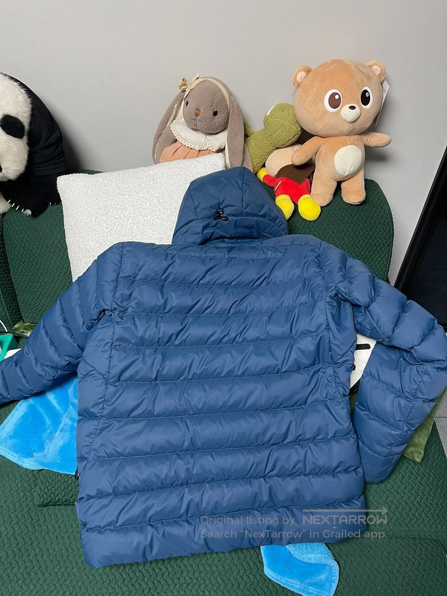 Arc'teryx Arc'teryx Men's Blue Hooded Down Jacket. Size US M / EU 48-50 / 2 - 6 Thumbnail