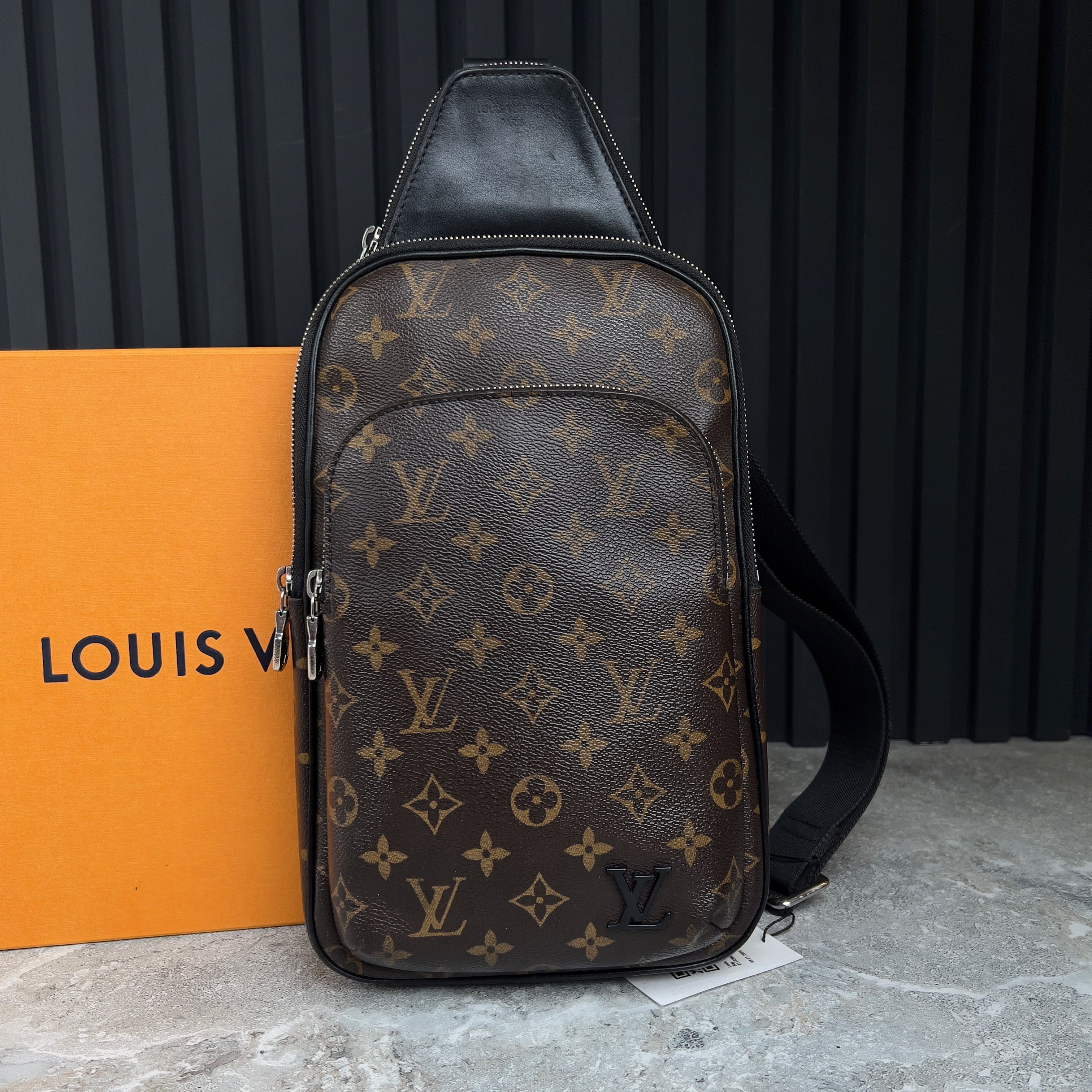 Louis Vuitton Louis Vuitton Avenue Slingbag Monogram Macassar Canvas Size ONE SIZE - 1 Thumbnail