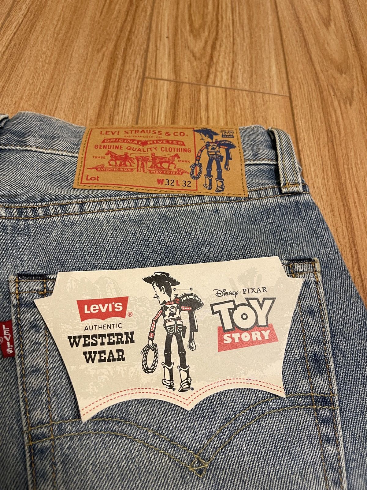 Levi's Levi’s X Toy Story Jeans Size US 32 / EU 48 - 3 Thumbnail
