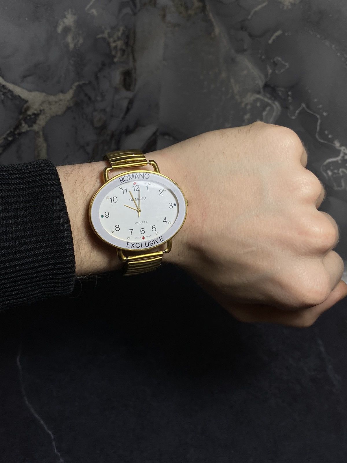 Japanese Brand Romano Gold Quartz Watch | Vintage Design Size ONE SIZE - 1 Thumbnail