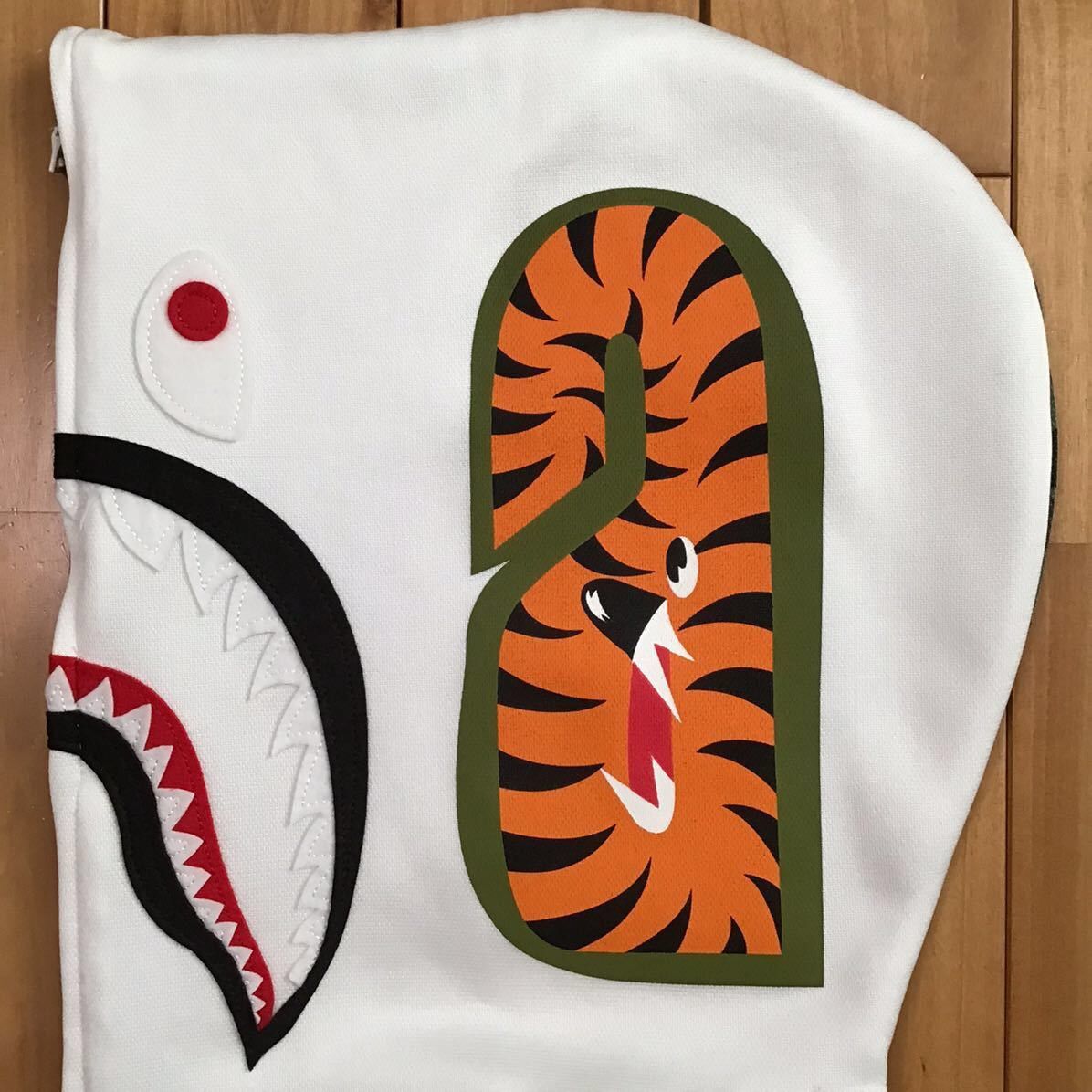 Bape BAPE camo Jersey shark full zip hoodie white a bathing ape Size US M / EU 48-50 / 2 - 5 Thumbnail