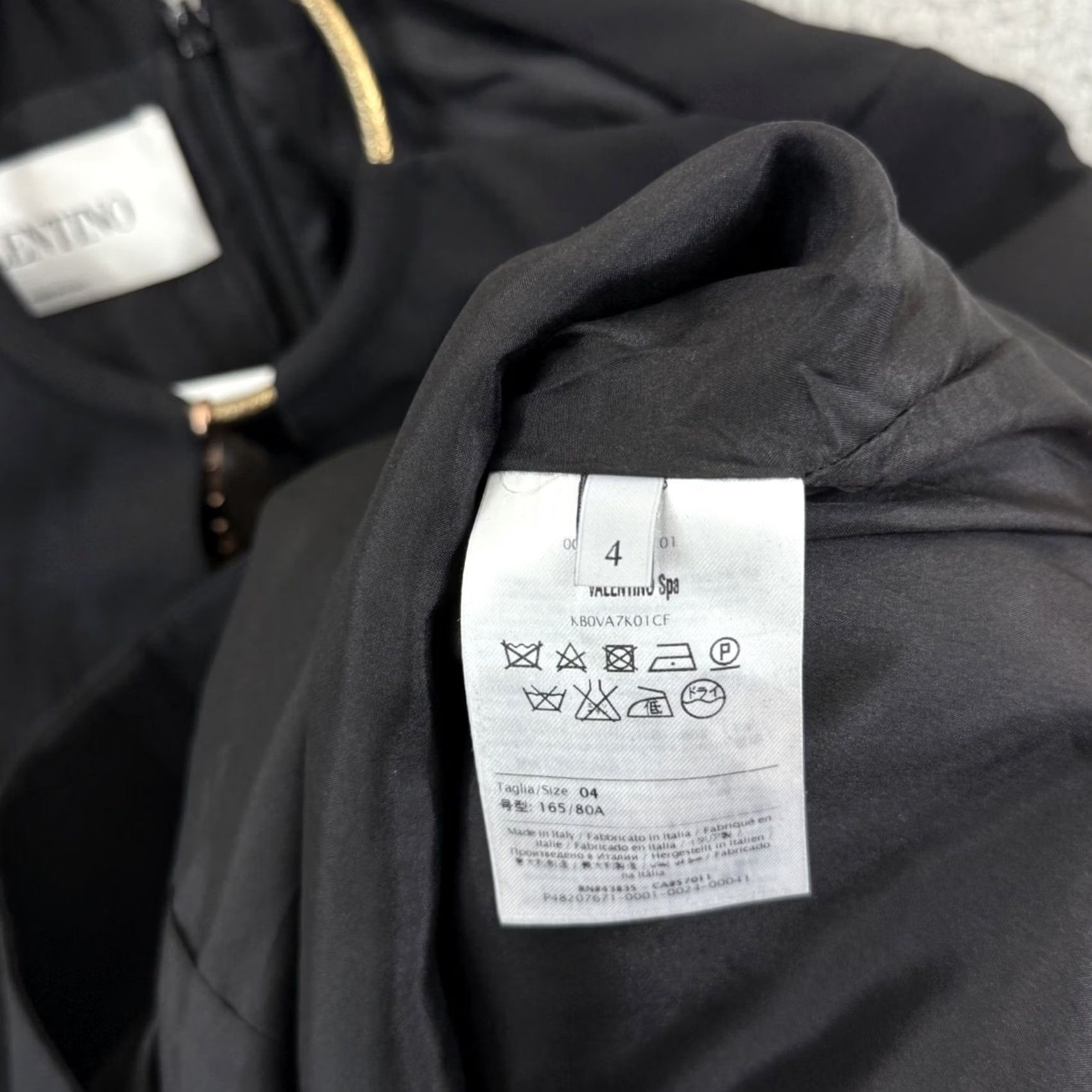 Valentino VINTAGE Valentino Spa Dress Women 4 Black Crepe Couture A Line Mini Zip Wool Silk Sheath Size S / US 4 / IT 40 - 7 Thumbnail