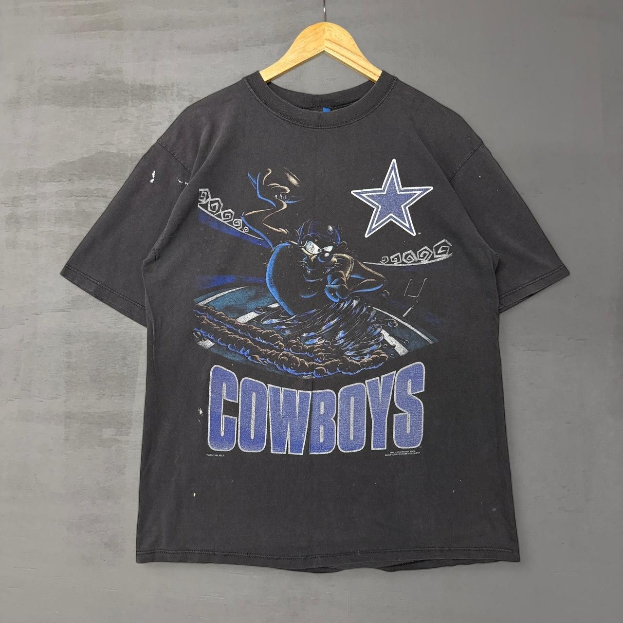 Dallas Cowboys Faded Taz Looney Tunes NFL Shirt Black Large