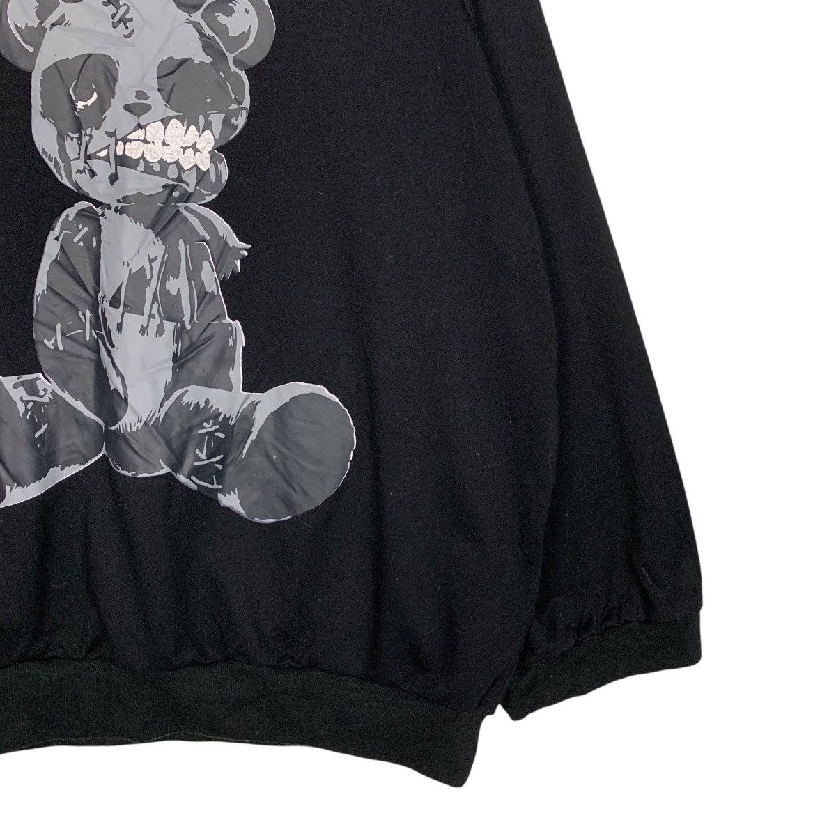 Japanese Brand Distressed Dark Teddy Bear Graphics Sweatshirt #3571-C163 Size US XL / EU 56 / 4 - 6 Thumbnail