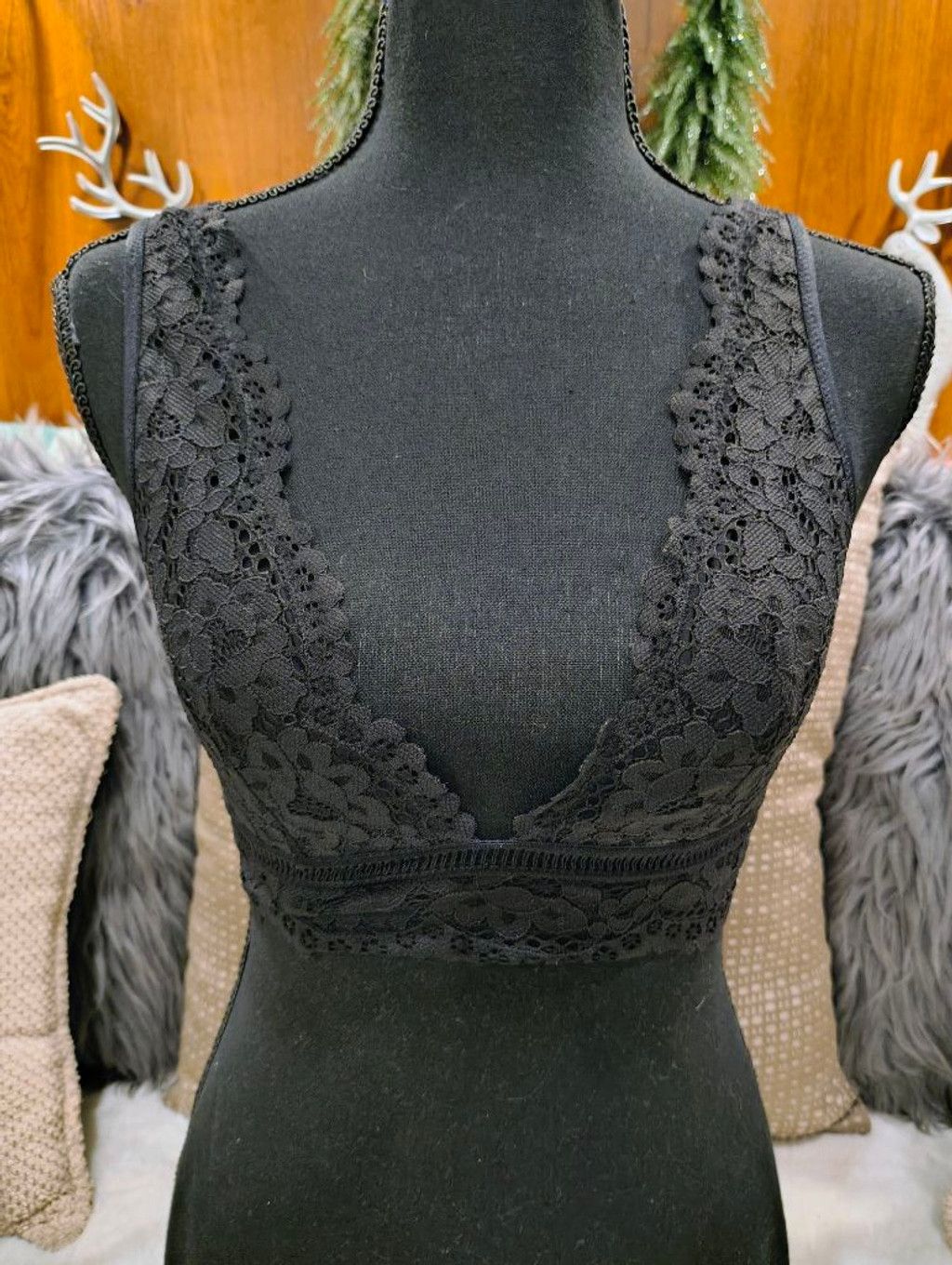 Victoria's Secret Women's Victoria's Secret Black Lace Bralette Size ONE SIZE - 1 Thumbnail