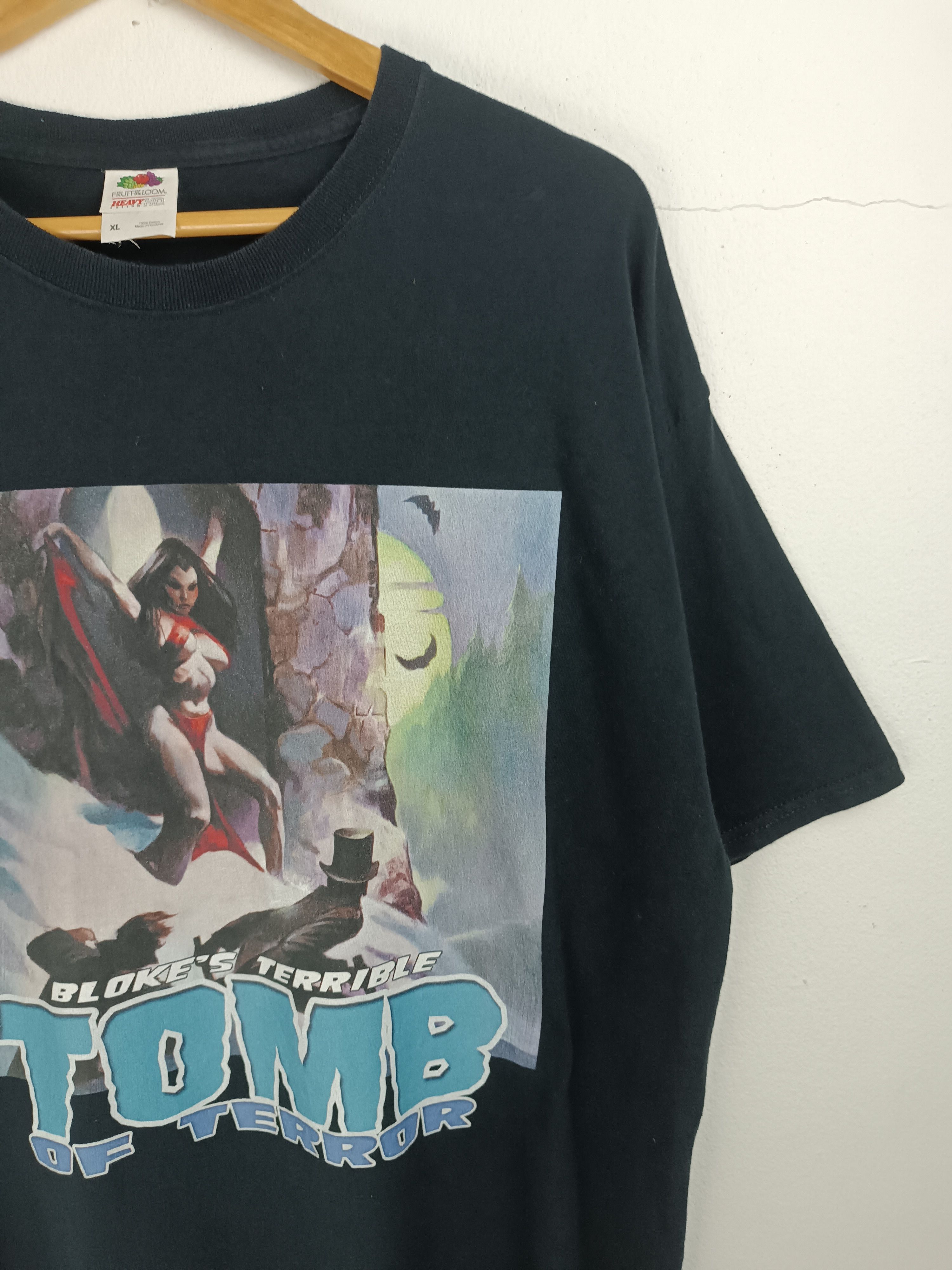 Vintage VINTAGE 2000s BLOKE'S TERRIBLE TOMB OF TERROR SEXY HORROR Size US XL / EU 56 / 4 - 8 Thumbnail