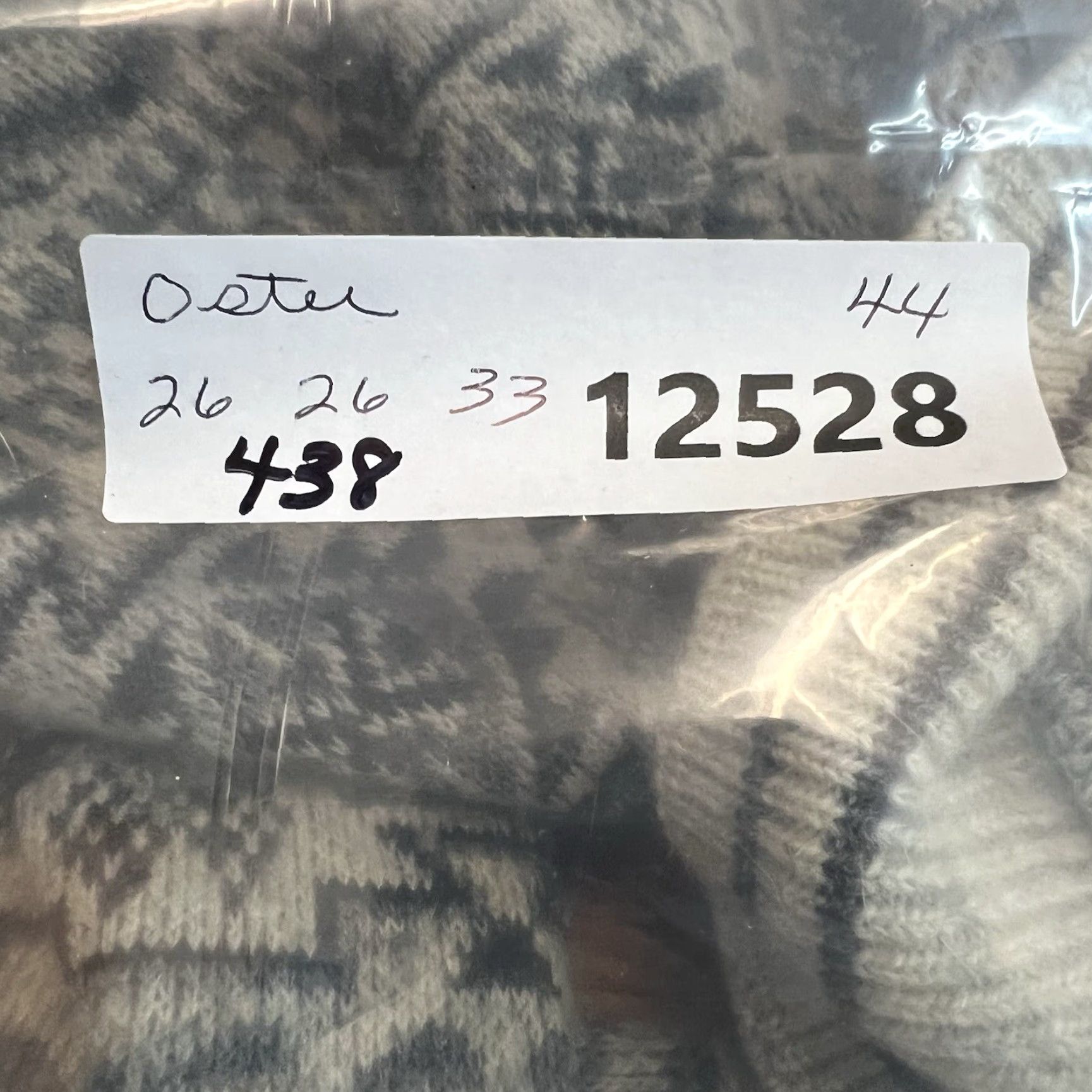 Vintage VINTAGE Oster Fair Isle Sweater Men Size L Wool Crew Neck Chunky Knit 80s 90s Outdoor Winter Size US L / EU 52-54 / 3 - 8 Thumbnail