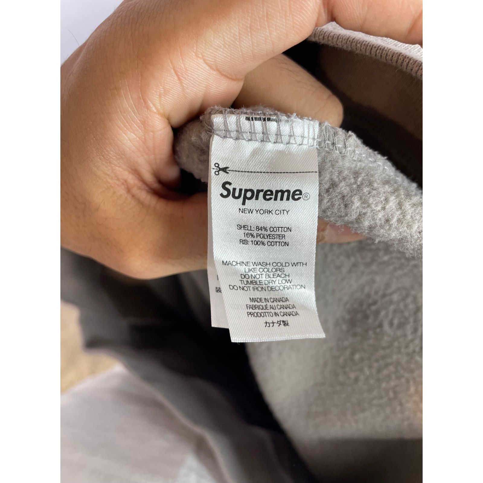 Supreme Supreme Small Box Logo Crewneck Tan Red Used Medium Size US M / EU 48-50 / 2 - 7 Thumbnail