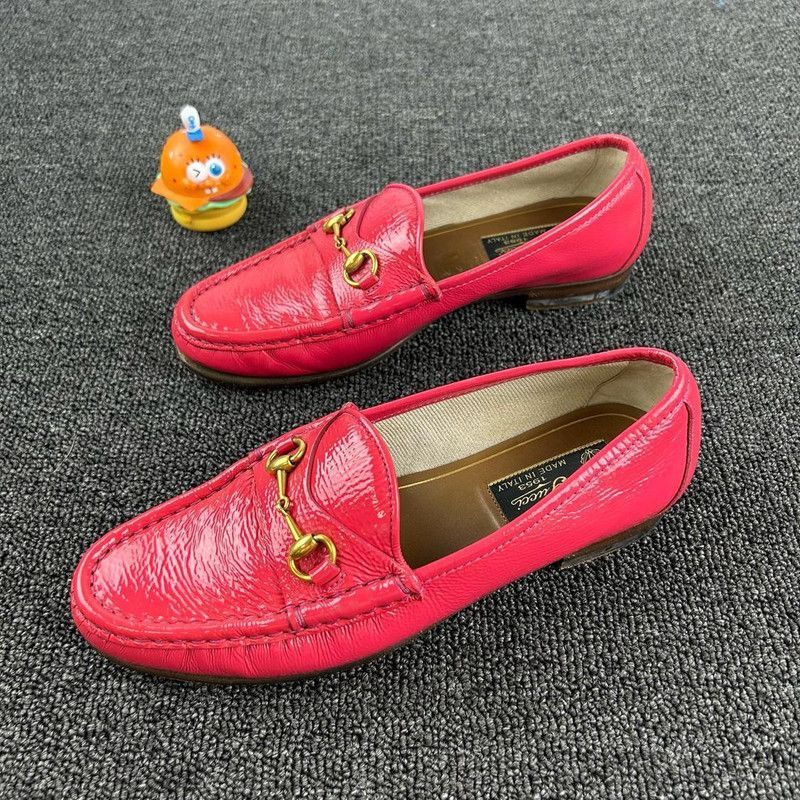 Gucci Gucci Leather Slip-On Loafers for Women -2508 Size US 6 / IT 36 - 1 Thumbnail