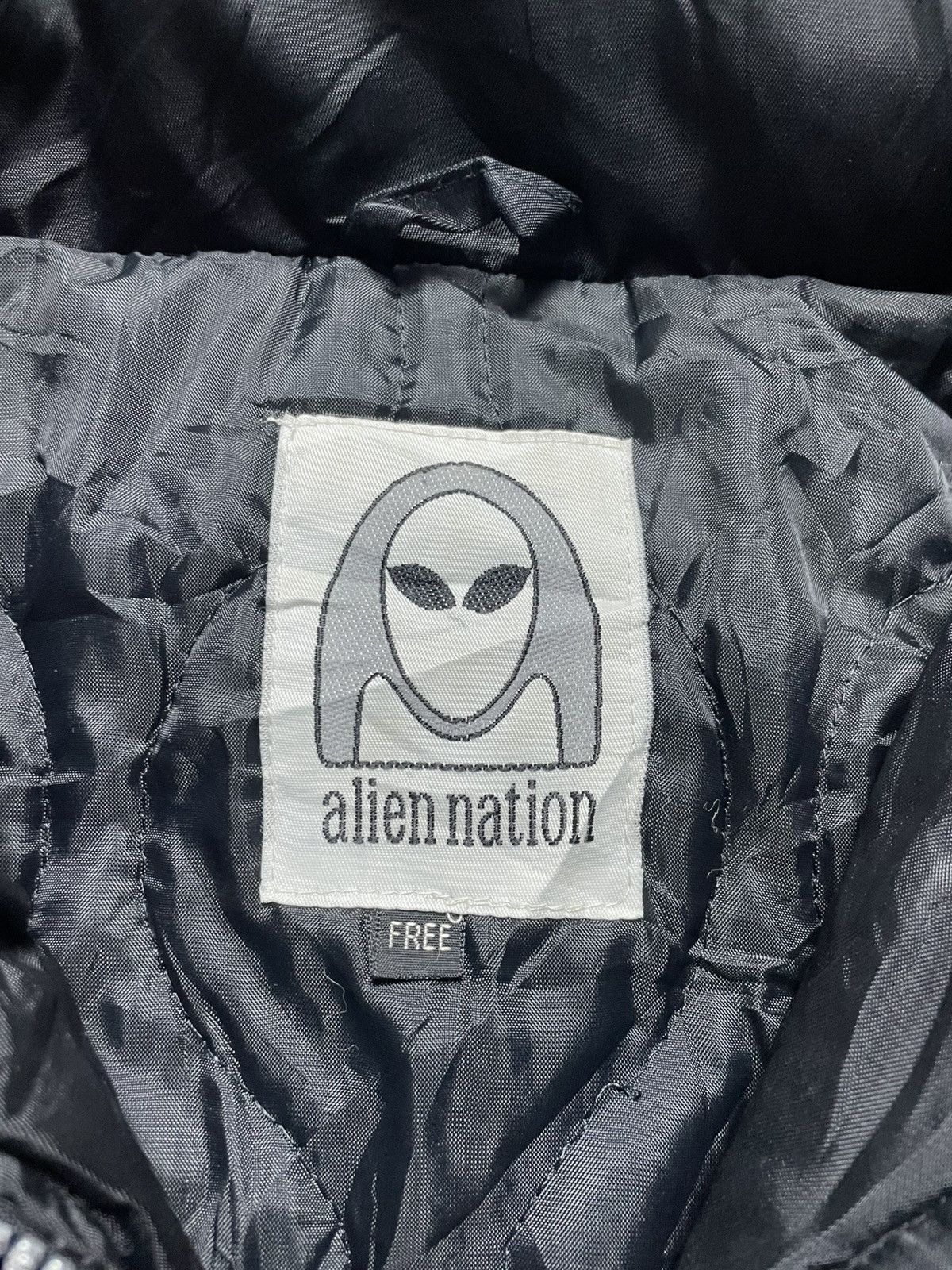 Alien Workshop 2000’s Alien Nation Nylon Hide Hooded Size US XL / EU 56 / 4 - 9 Thumbnail