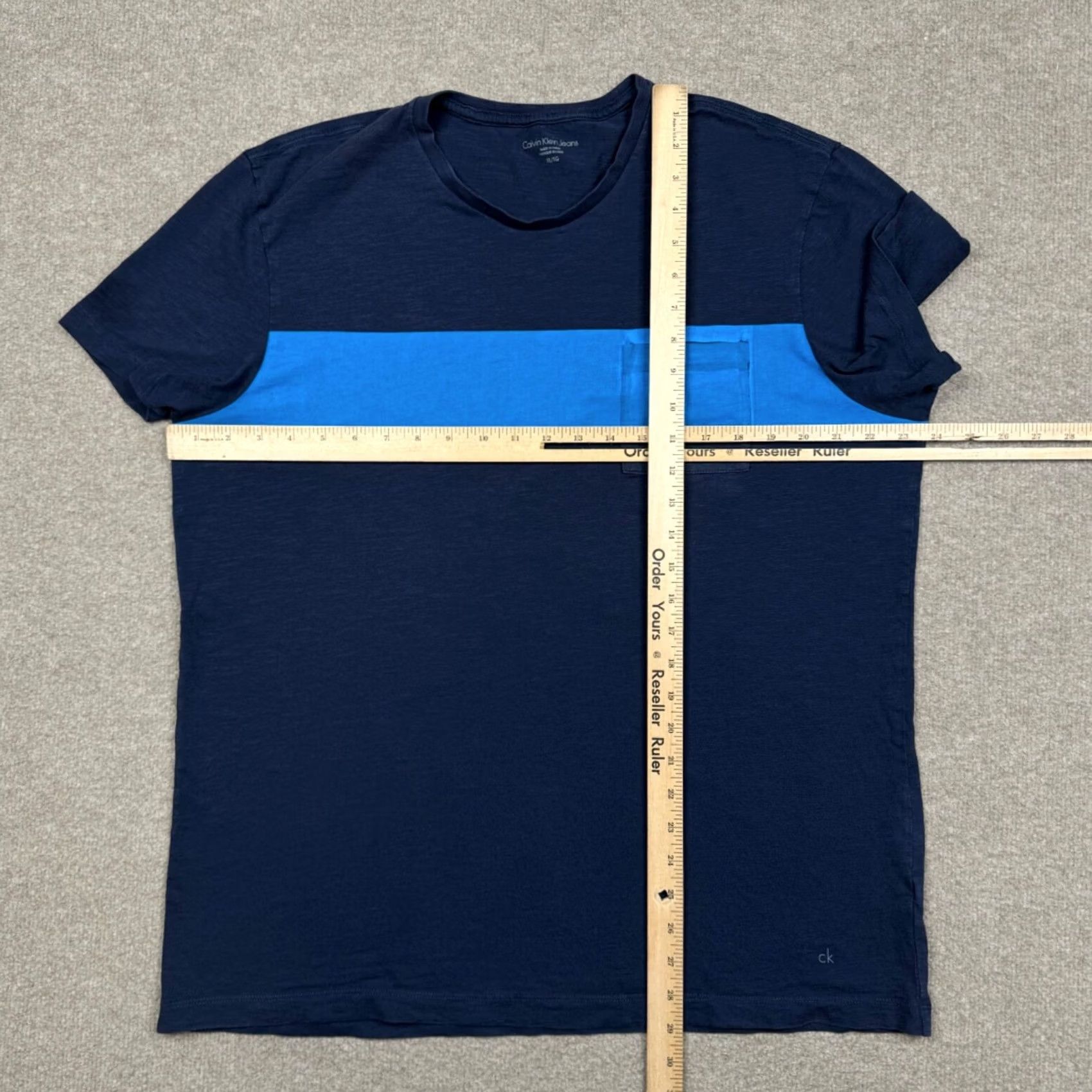 Calvin Klein Calvin Klein Shirt XL Blue Short Sleeve Crew Neck Slim Lightweight Men’s T-Shirt Classic Designer Logo Cotton Jersey Size US XL / EU 56 / 4 - 5 Thumbnail