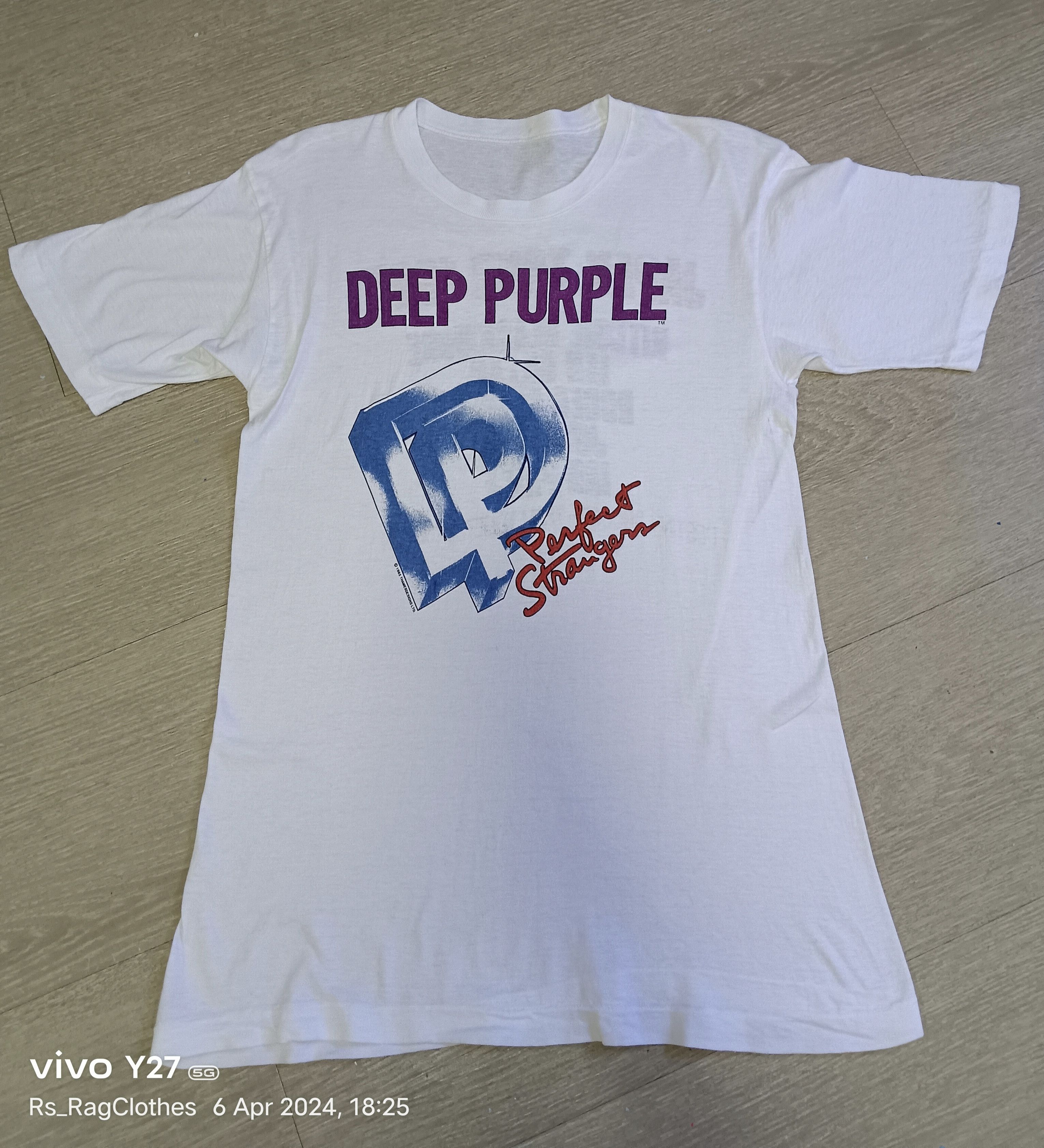 Band Tees VINTAGE DEEP PURPLE TOUR TEE Size US S / EU 44-46 / 1 - 1 Thumbnail