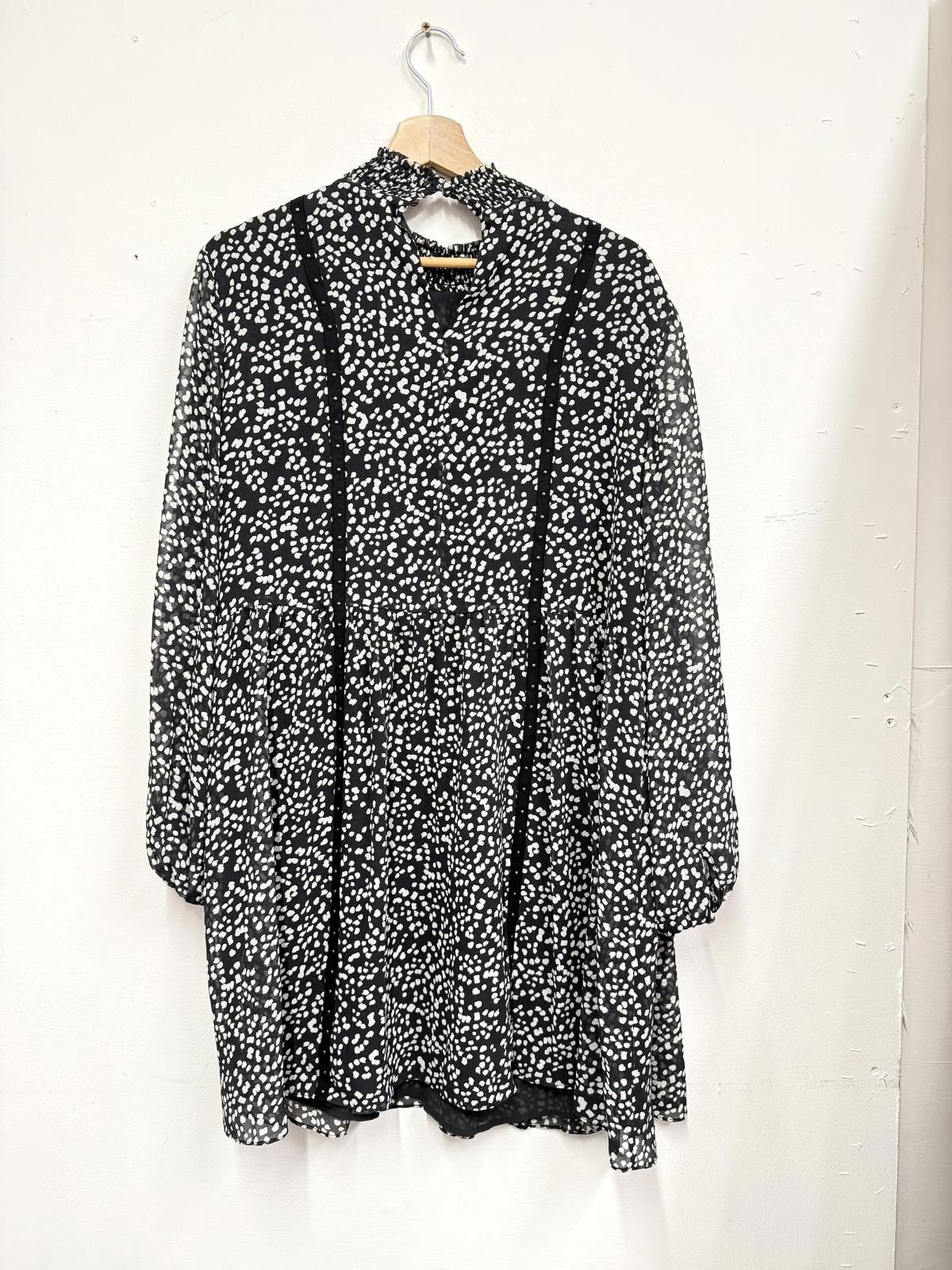 Other Mint Velvet Black and White Printed Dress Size 16 Size XL / US 12-14 / IT 48-50 - 1 Thumbnail