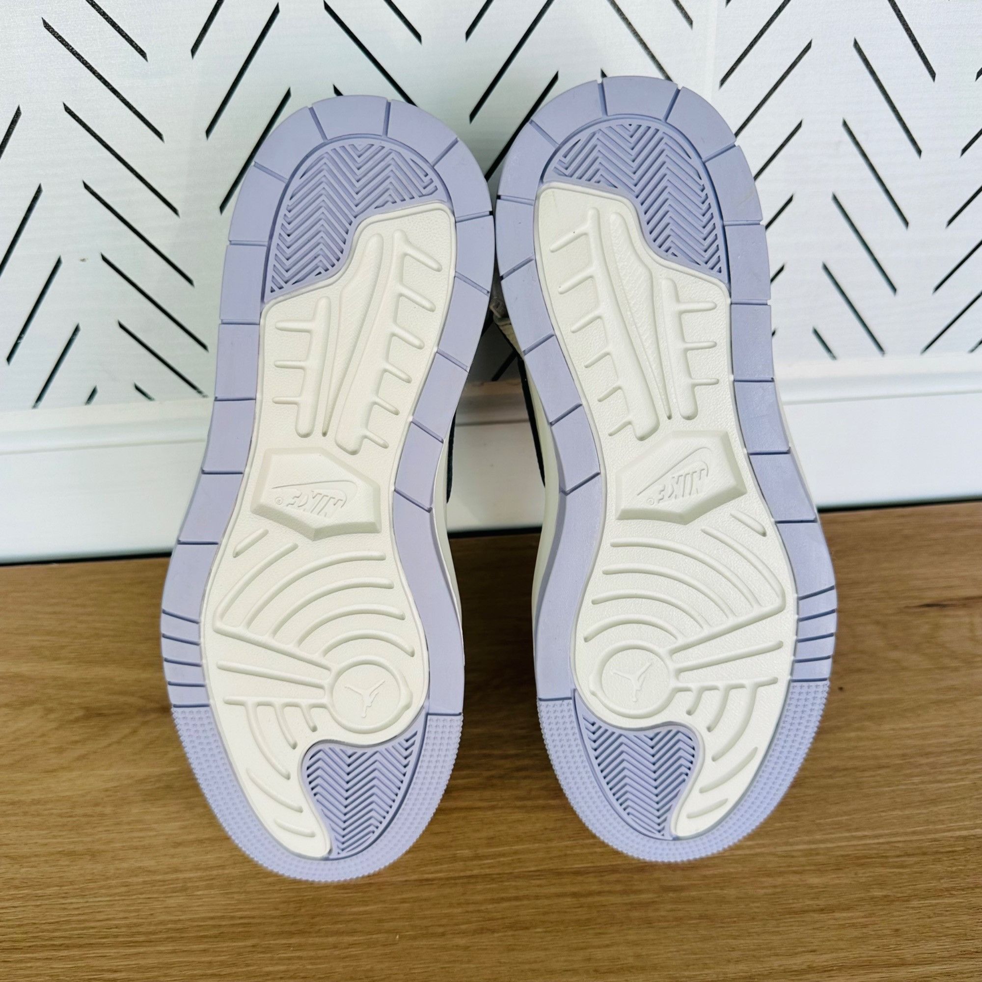 Nike ❤️Rare Air Jordan 1 Elevate Titanium 8.5 Womens Shoes Sneake Size US 8.5 / IT 38.5 - 6 Thumbnail