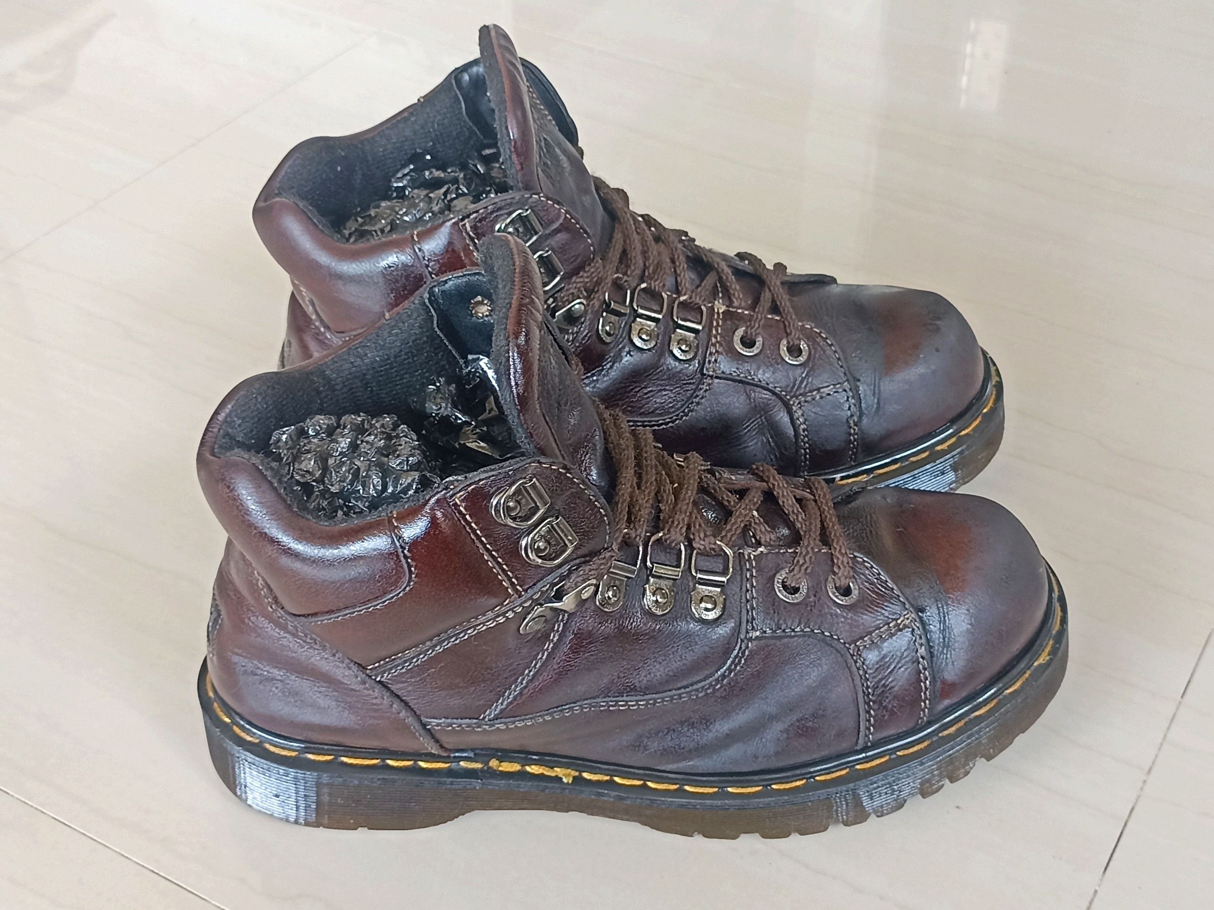 Dr. Martens Dr. MARTENS 9349 MIE ( ENGLAND ) Size US 10 / EU 43 - 5 Thumbnail