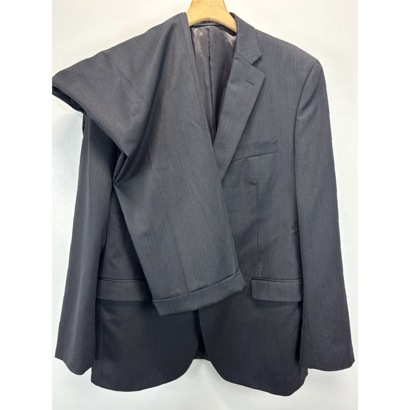 Donna Karan VINTAGE Donna Karan New York DKNY 44L gray charcoal Wool suit 2 Piece 37x30 Pants Mens Adult 90s Style Women? Size 36R - 2 Thumbnail