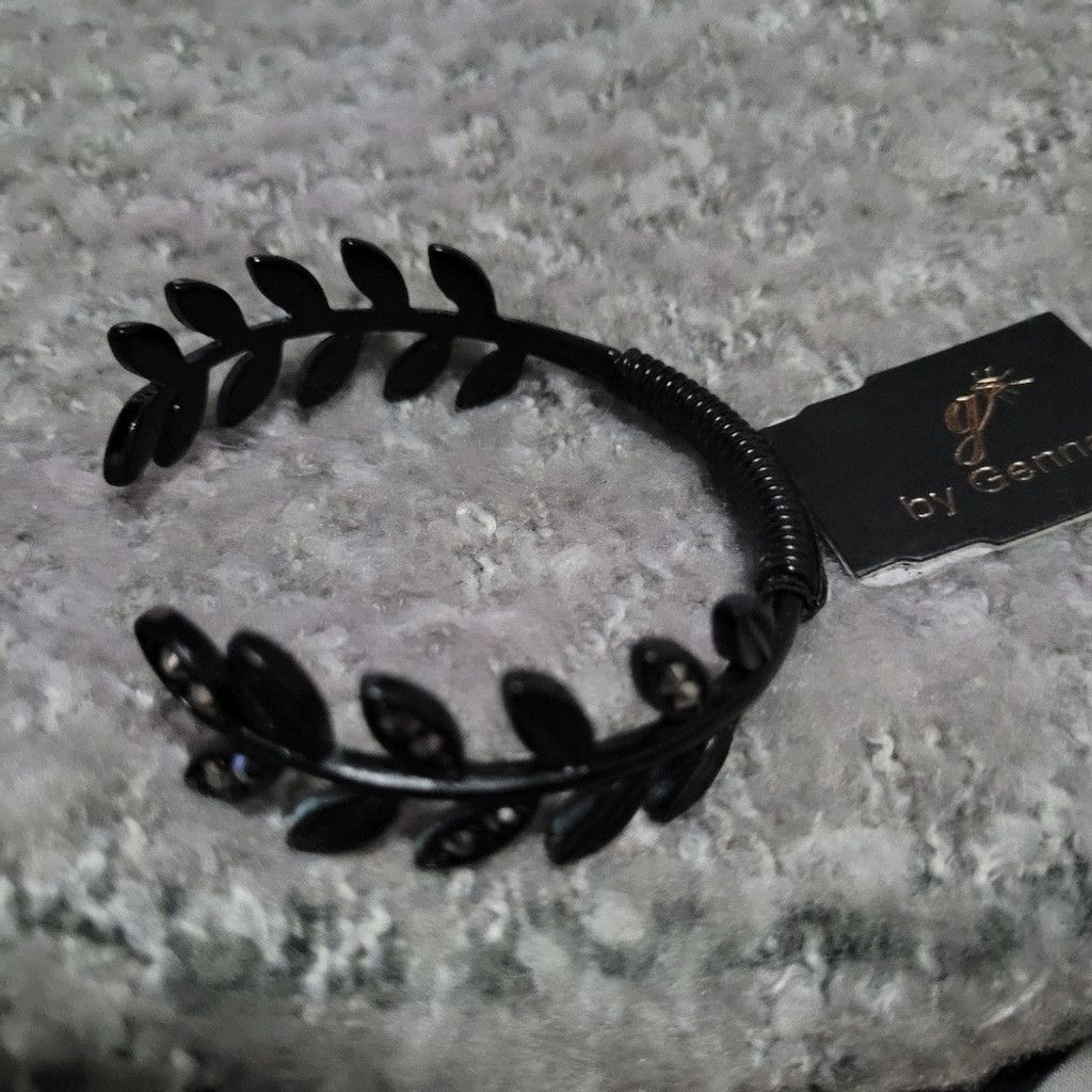 Other Cuff bracelet by Gennaro, costume jewelry, NWT Size ONE SIZE - 2 Thumbnail