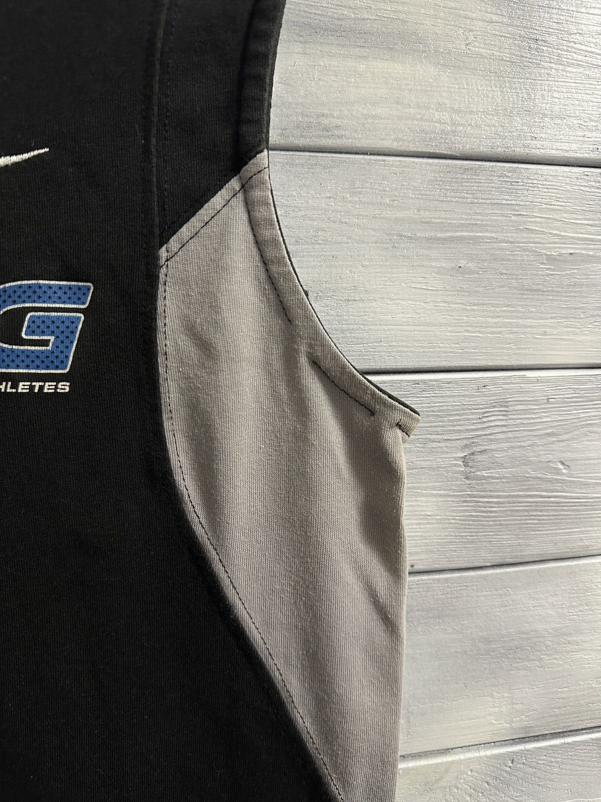 Nike Rare Vintage Tee Nike Training Small Swoosh Drill Y2K Size US S / EU 44-46 / 1 - 8 Thumbnail