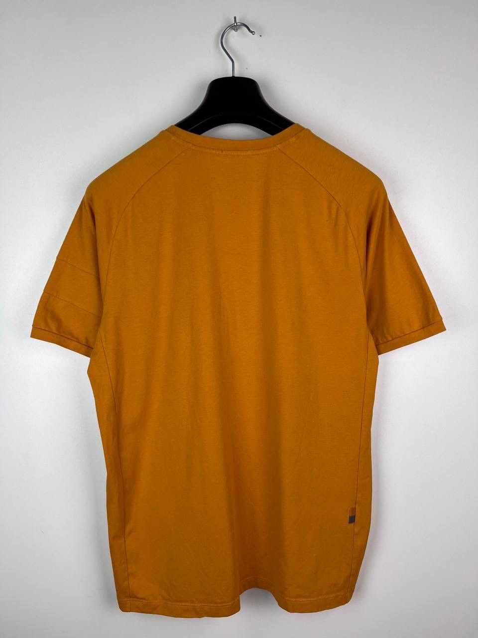 Rapha Rapha Velo t-shirts size L Size US L / EU 52-54 / 3 - 2 Thumbnail
