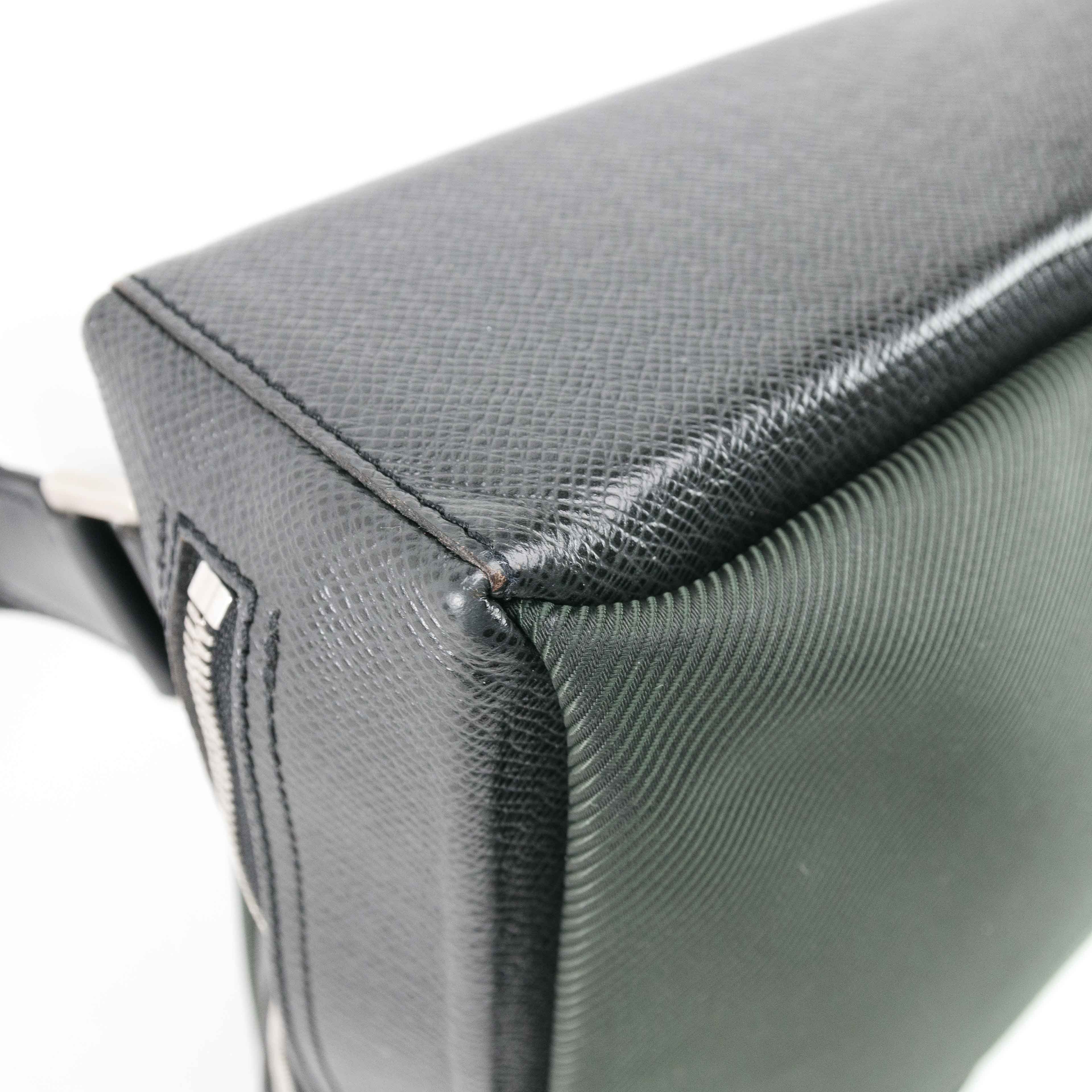 Louis Vuitton Louis Vuitton Taiga Leather District PM Messenger Bag Size ONE SIZE - 9 Thumbnail
