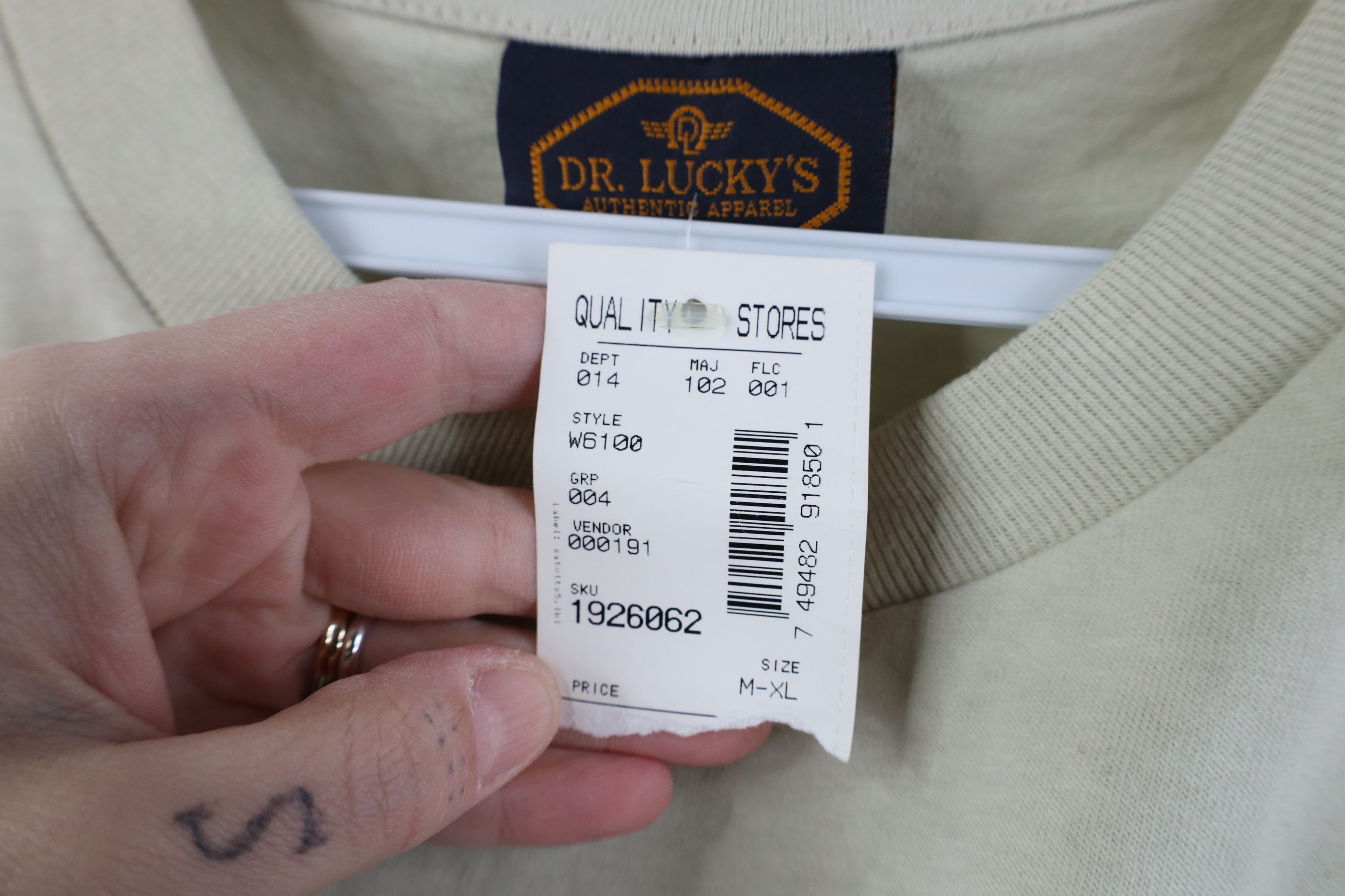 Vintage Deadstock Vintage 90s Streetwear T-Shirt Beige USA Pocket Size US L / EU 52-54 / 3 - 6 Thumbnail