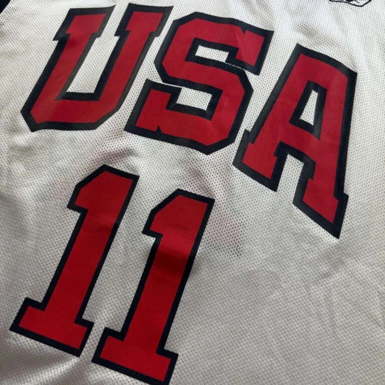 Reebok Team USA 2002 Karl Malone Reebok NBA jersey size L Size US L / EU 52-54 / 3 - 3 Thumbnail
