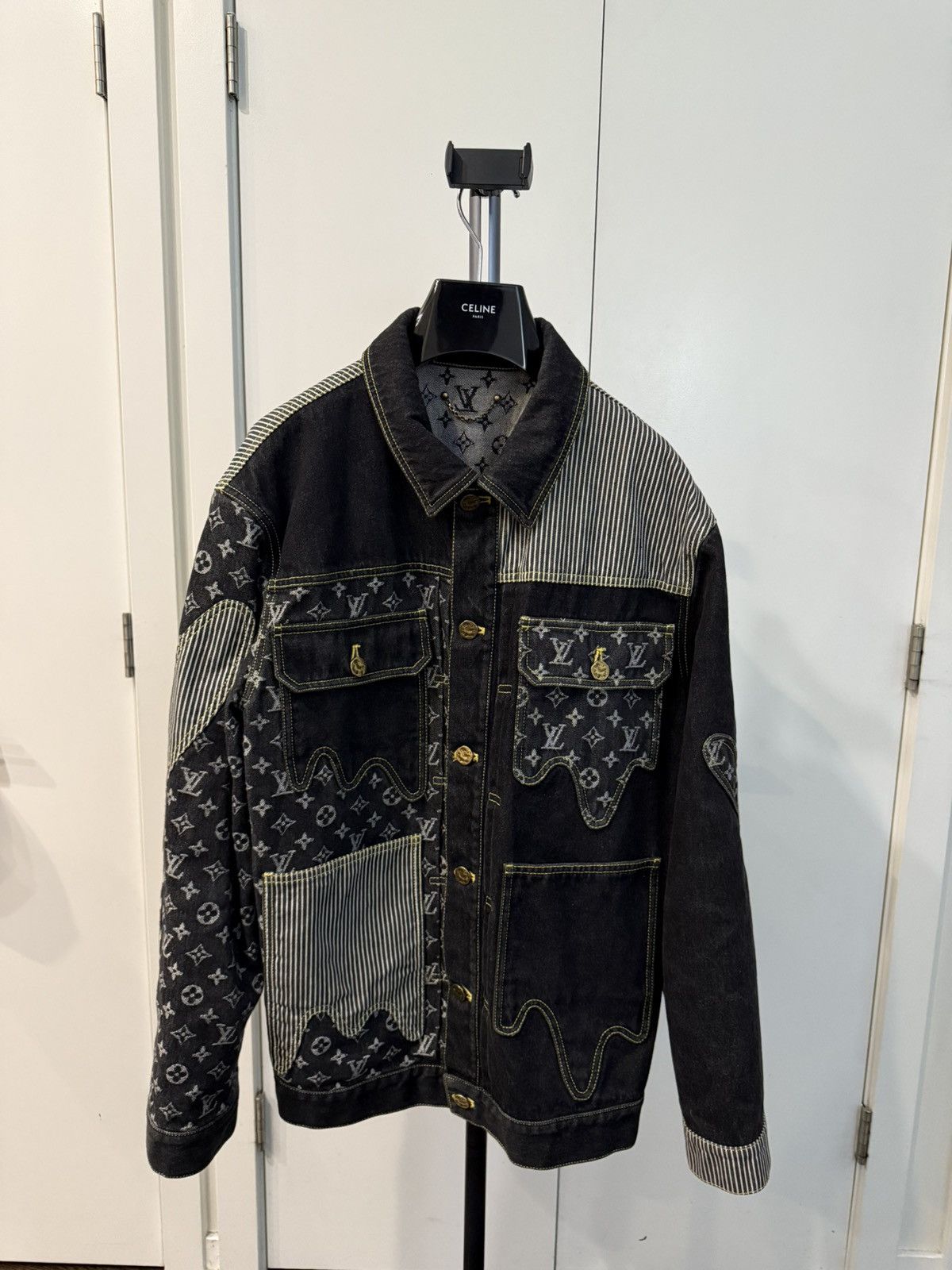 Louis Vuitton × Nigo LOUIS VUITTON X NIGO DARK BLUE DENIM MONOGRAM/STRIPED JACKET Size US M / EU 48-50 / 2 - 1 Thumbnail