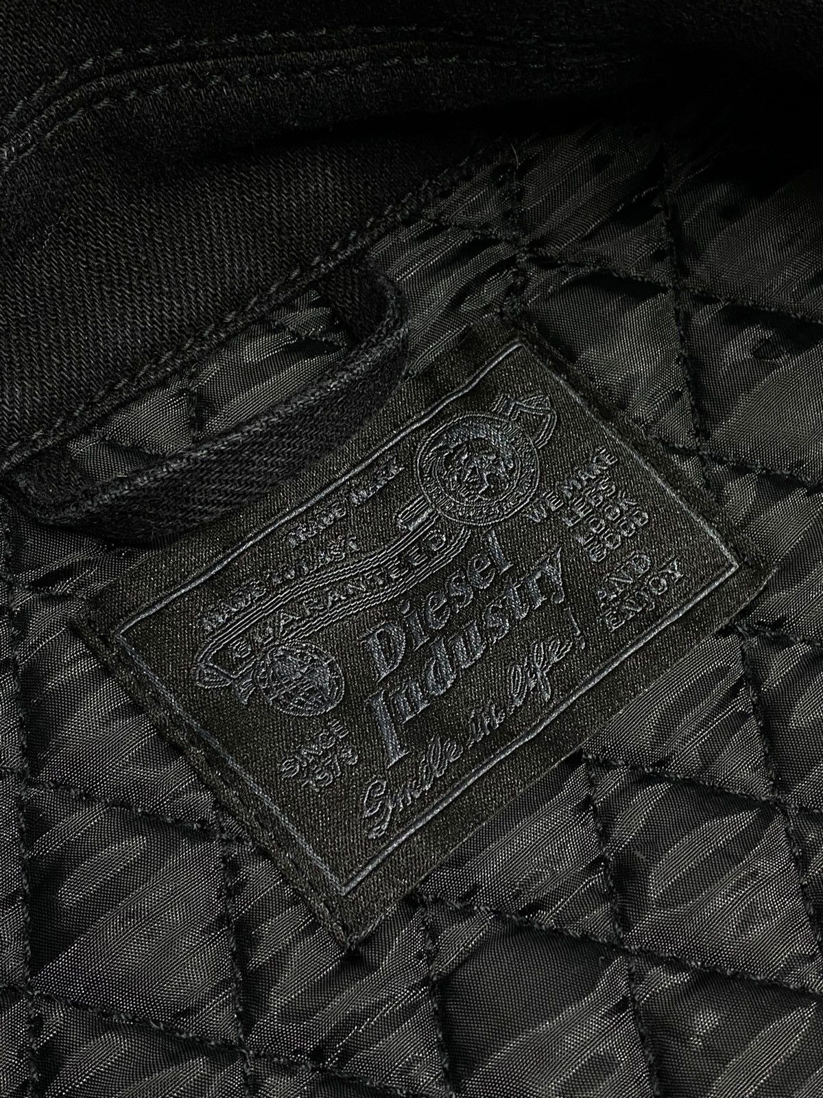Diesel Vintage Diesel Y2k Quilted Distressed Style Biker Jacket Size S / US 4 / IT 40 - 20 Thumbnail